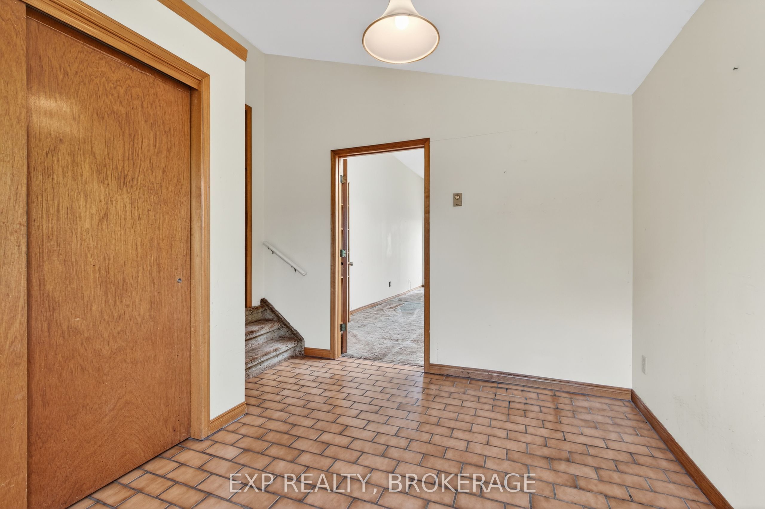 11 Carruthers Avenue Property Photo 13
