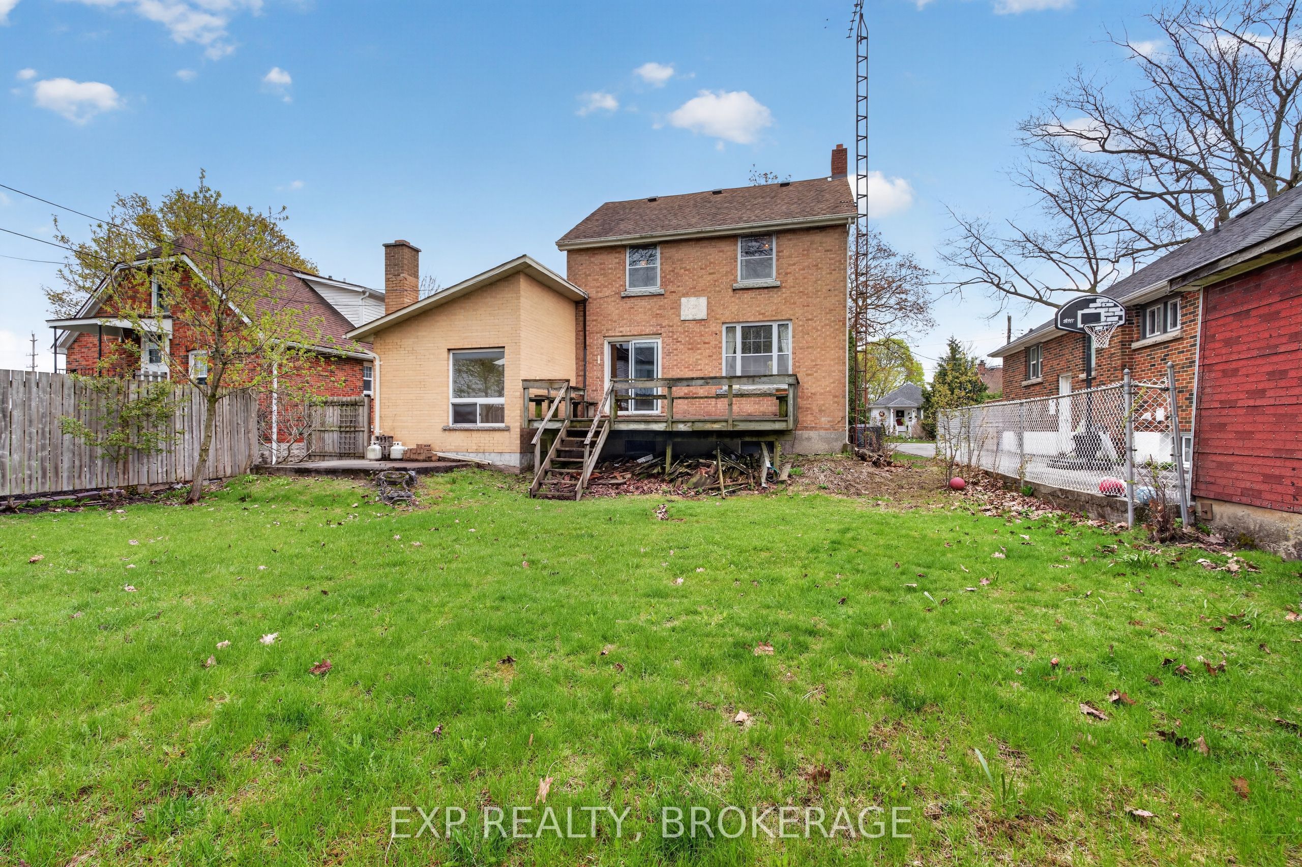 11 Carruthers Avenue Property Photo 25
