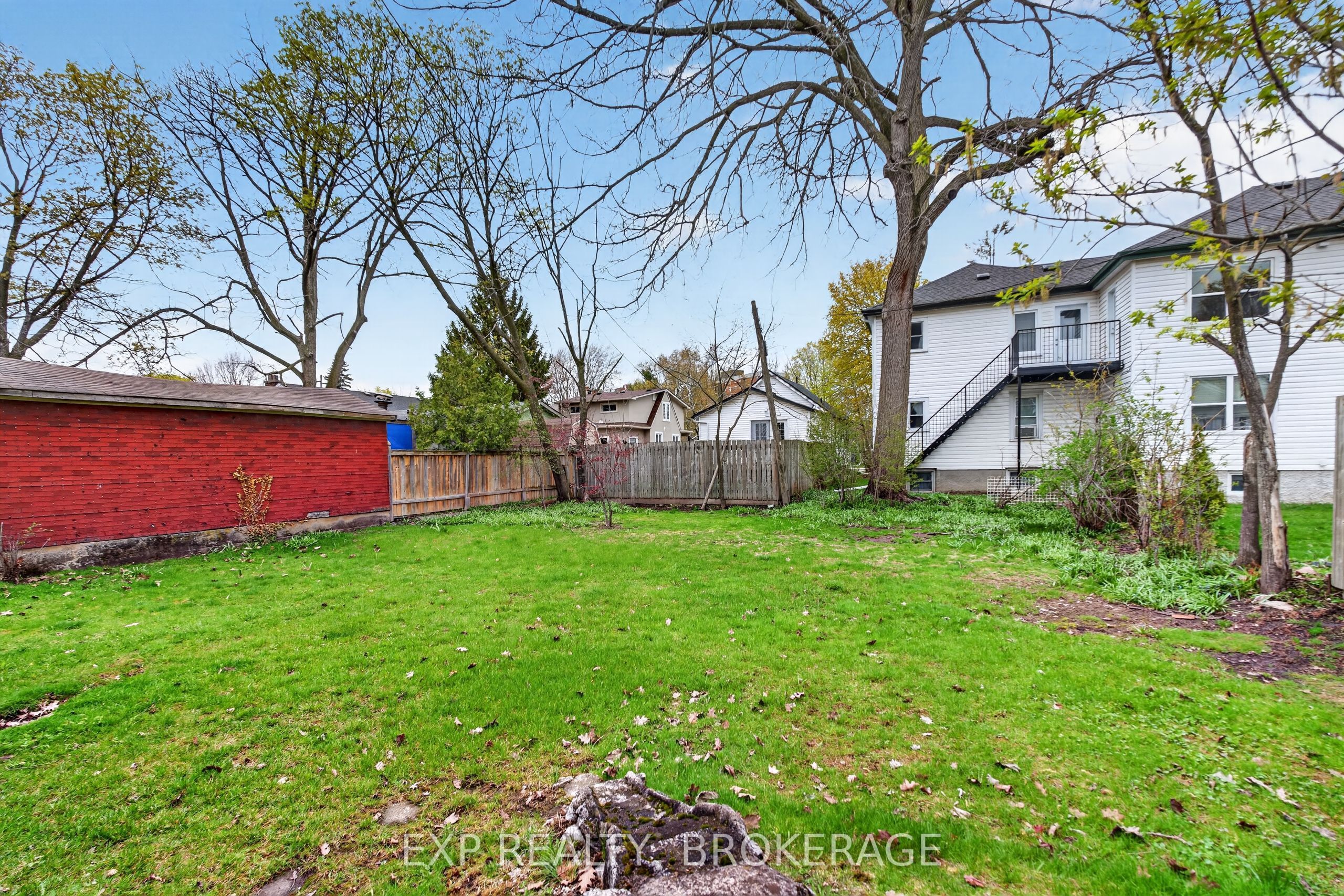 11 Carruthers Avenue Property Photo 26