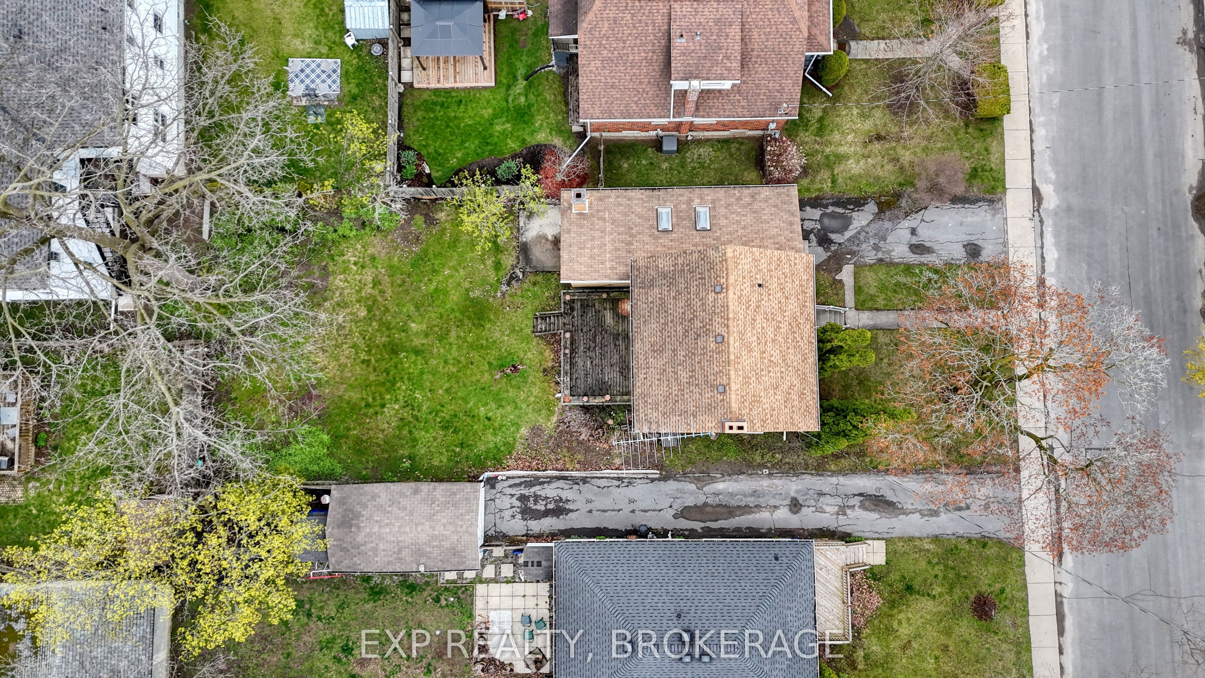 11 Carruthers Avenue Property Photo 29