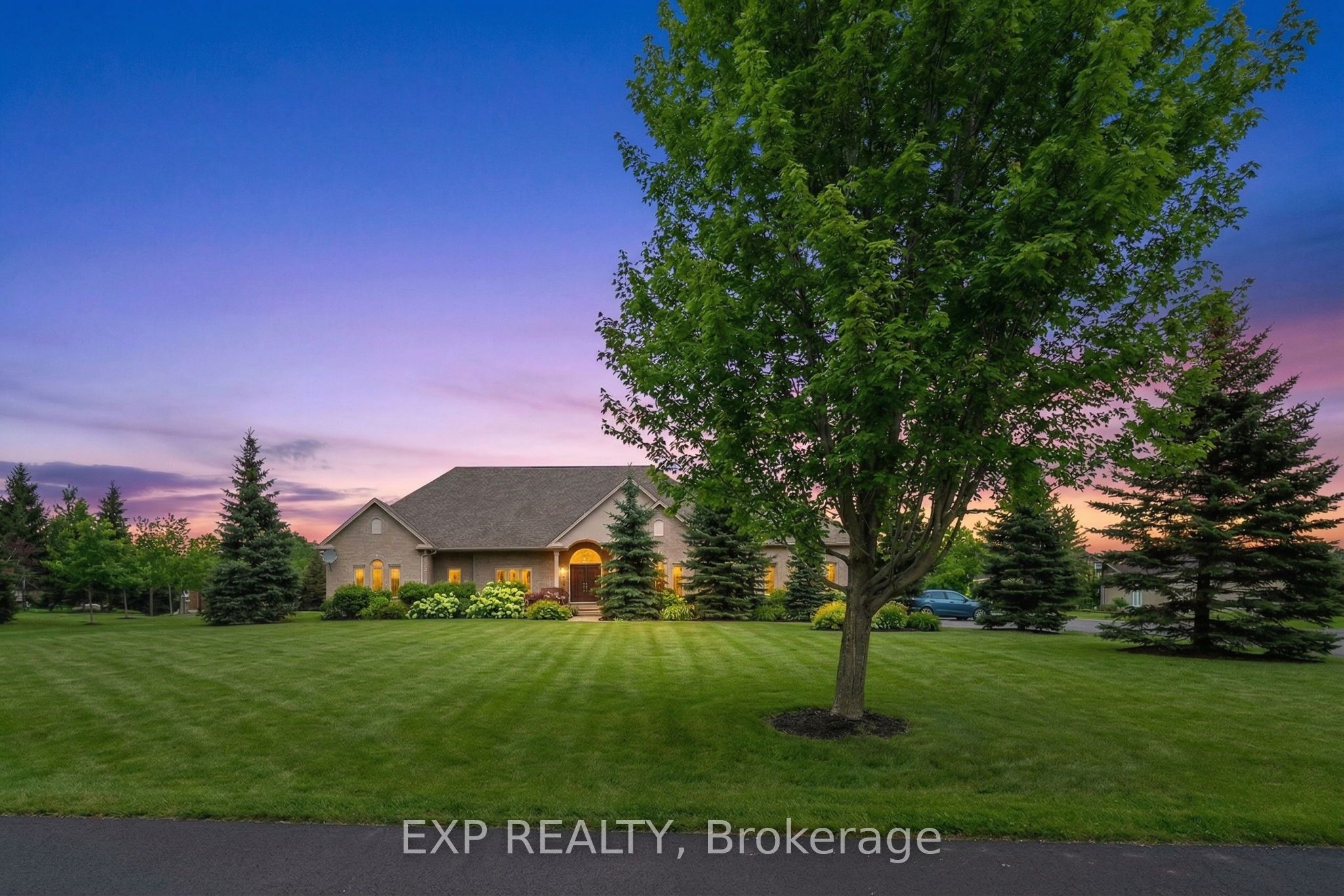 48 Brookhaven Crescent Property Photo 1