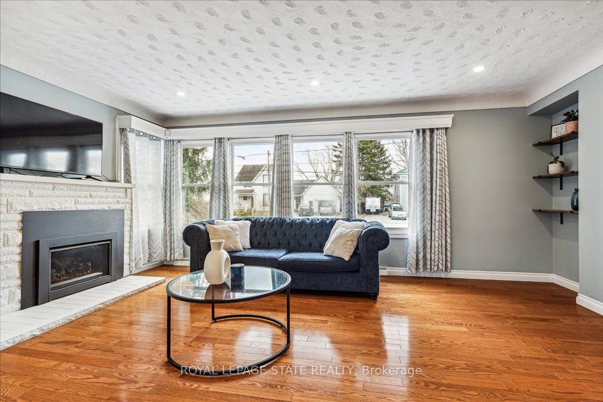 5117 Canborough Road Property Photo 8