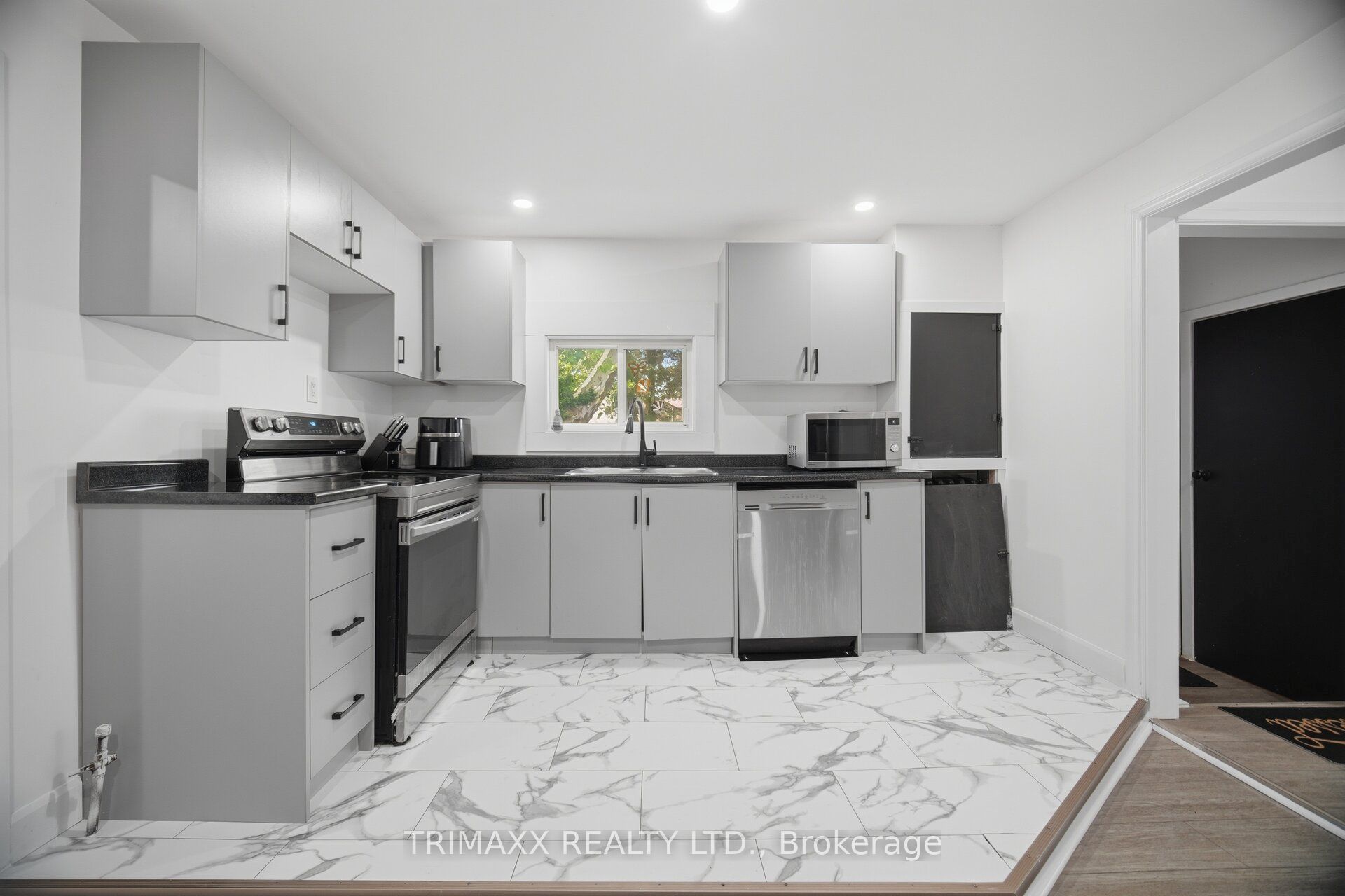 34 Dover Road Property Photo 16
