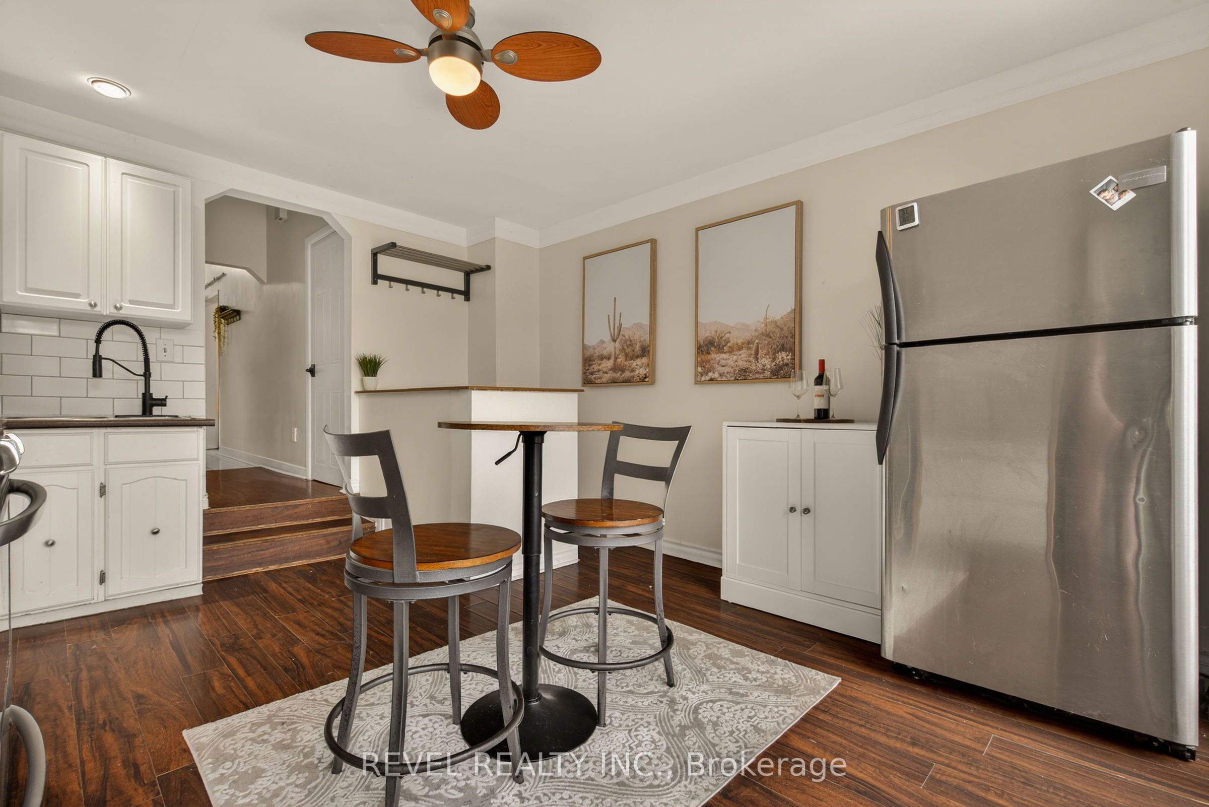153 Ferrie Street E Property Photo 14