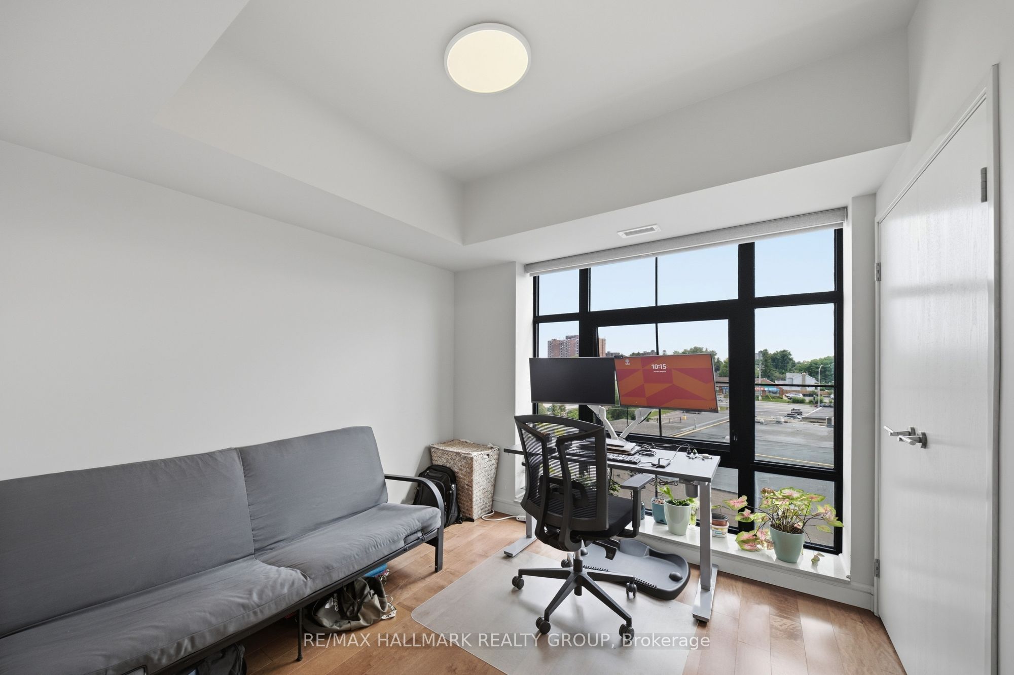 555 Anand Private 610 Property Photo 11