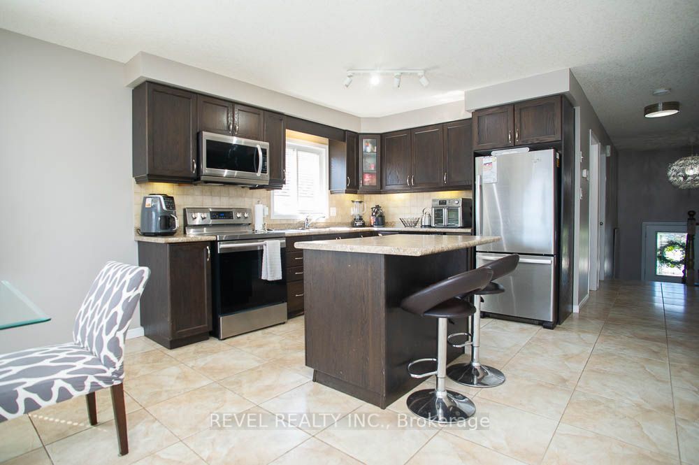 48 Nightingale Drive Property Photo 7