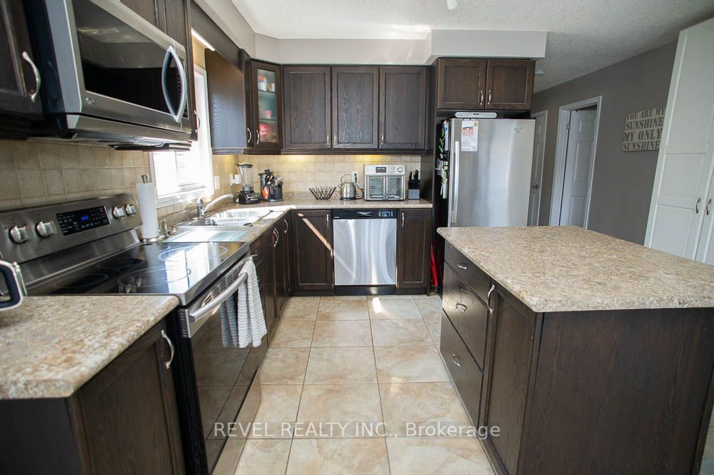 48 Nightingale Drive Property Photo 8