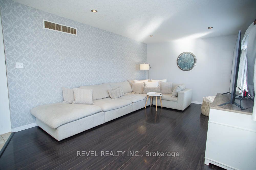 48 Nightingale Drive Property Photo 15