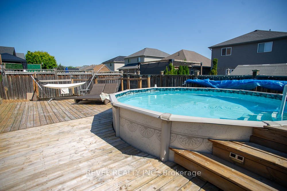 48 Nightingale Drive Property Photo 33