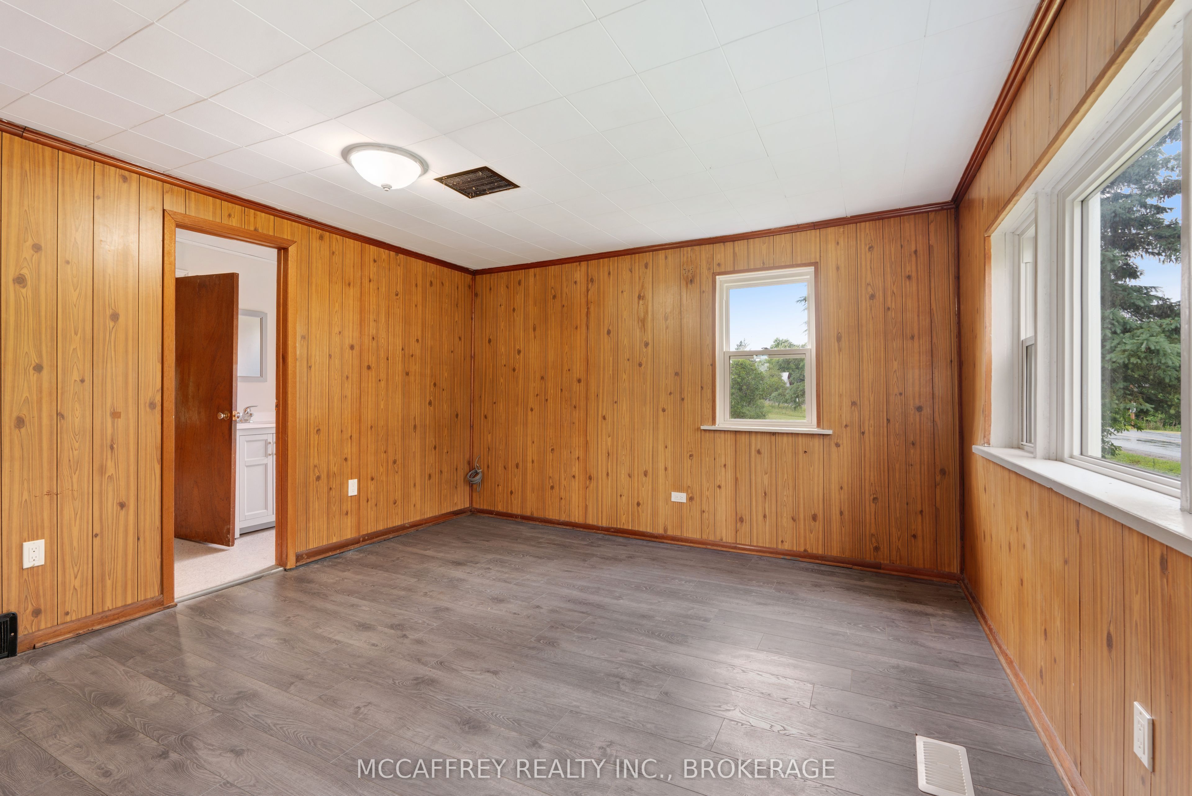 333 Burridge Road Property Photo 9