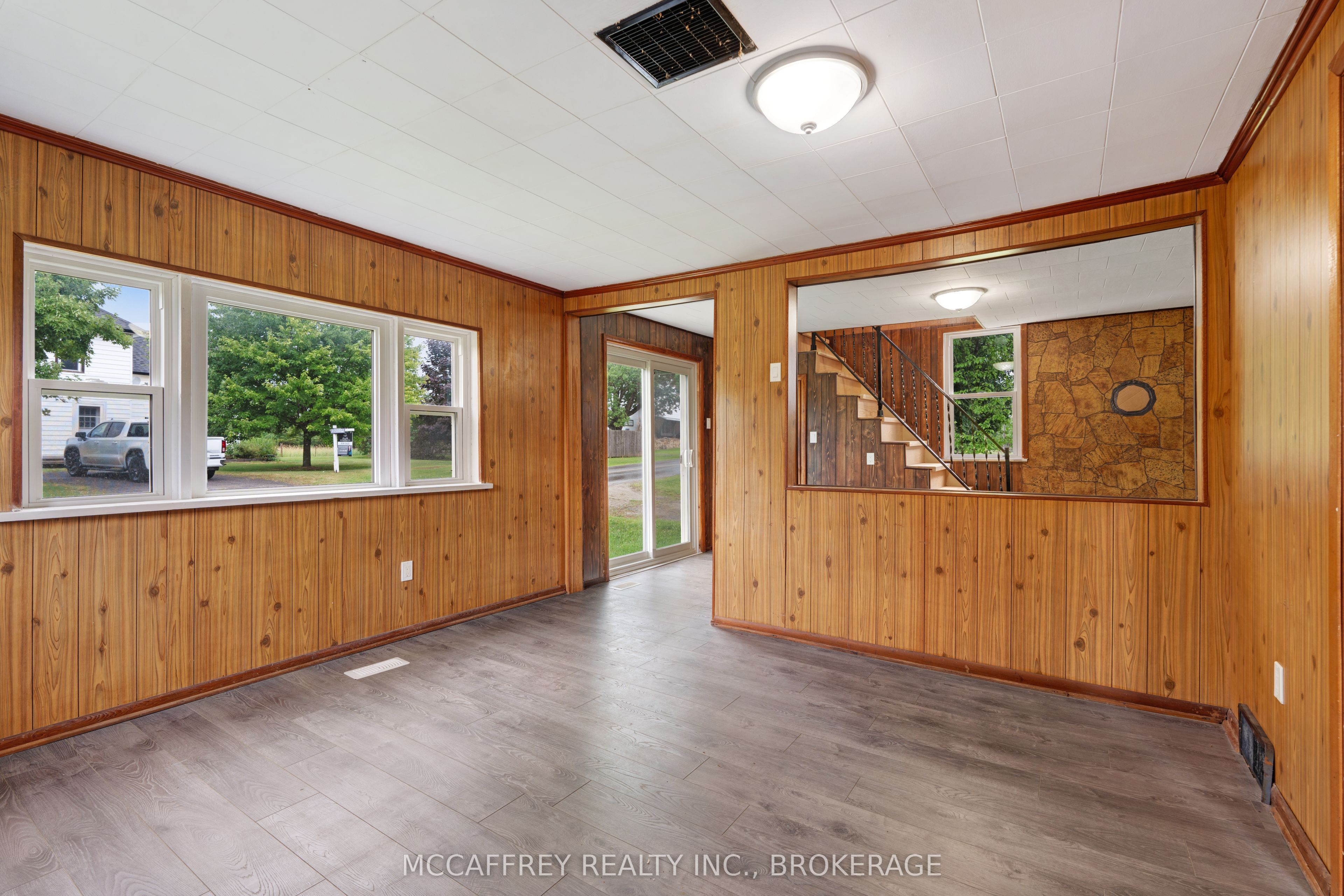 333 Burridge Road Property Photo 11