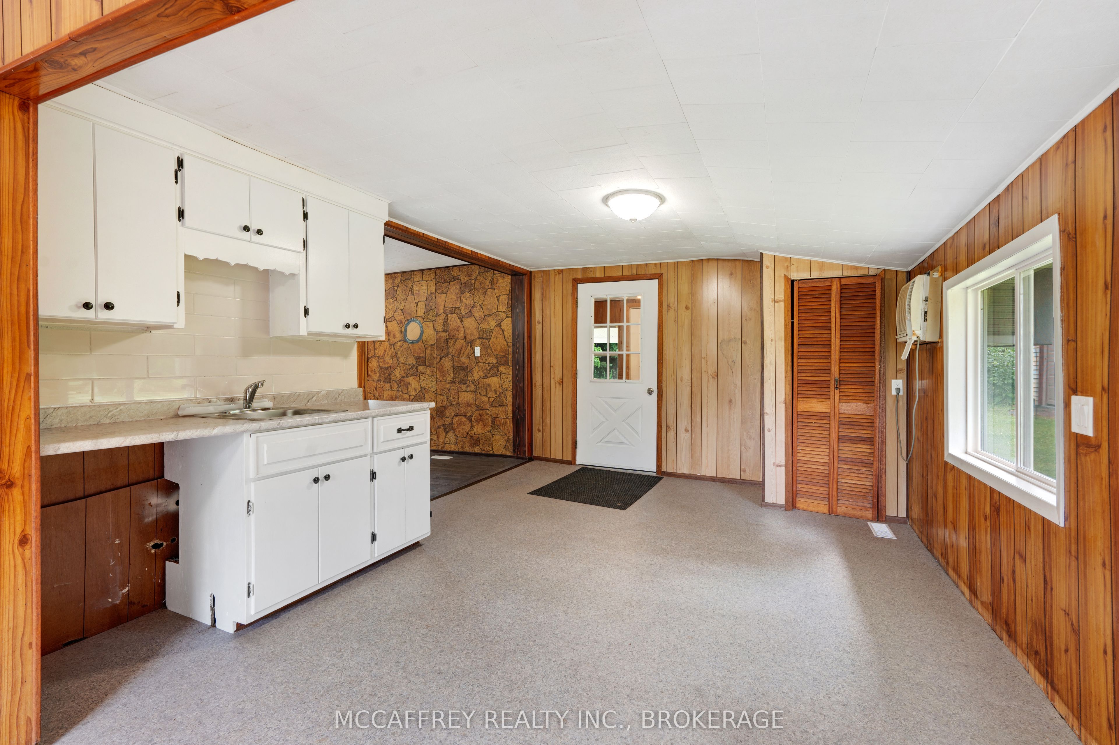 333 Burridge Road Property Photo 15