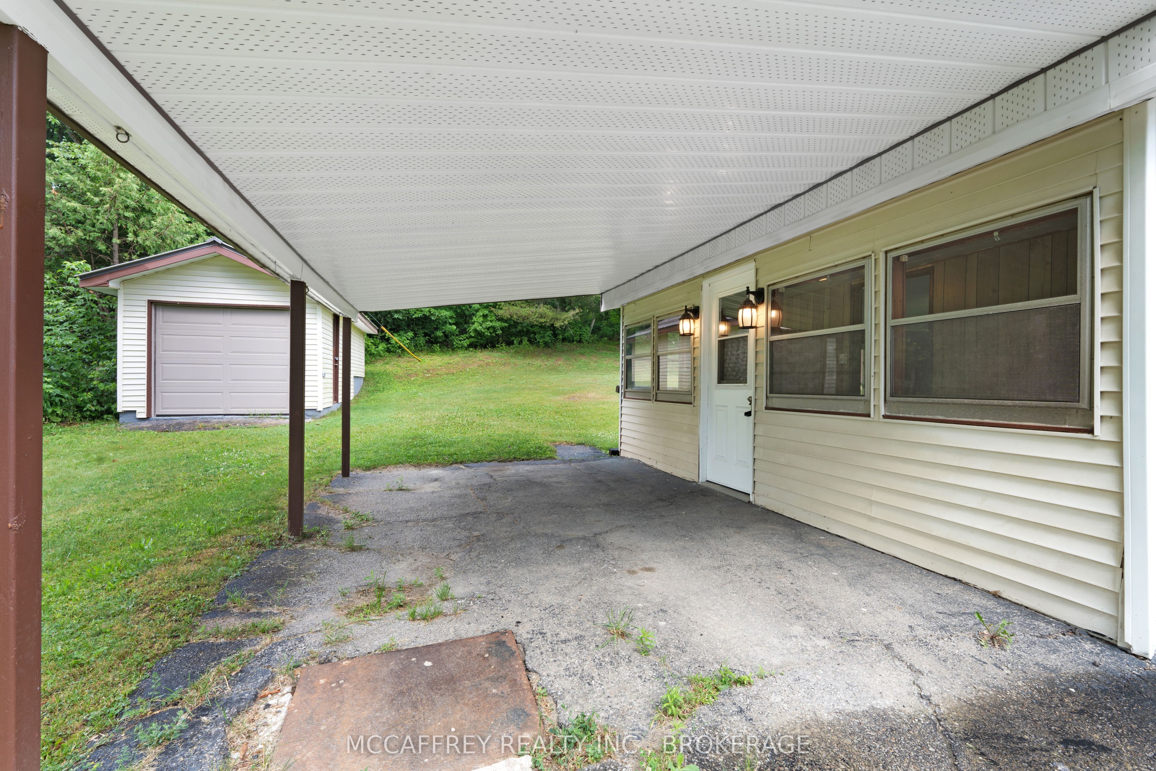 333 Burridge Road Property Photo 29