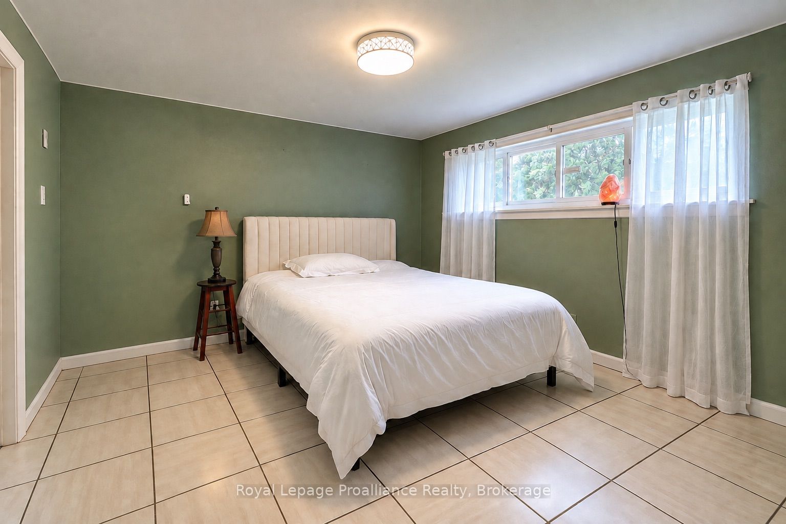 115 Nicholas Street Property Photo 20