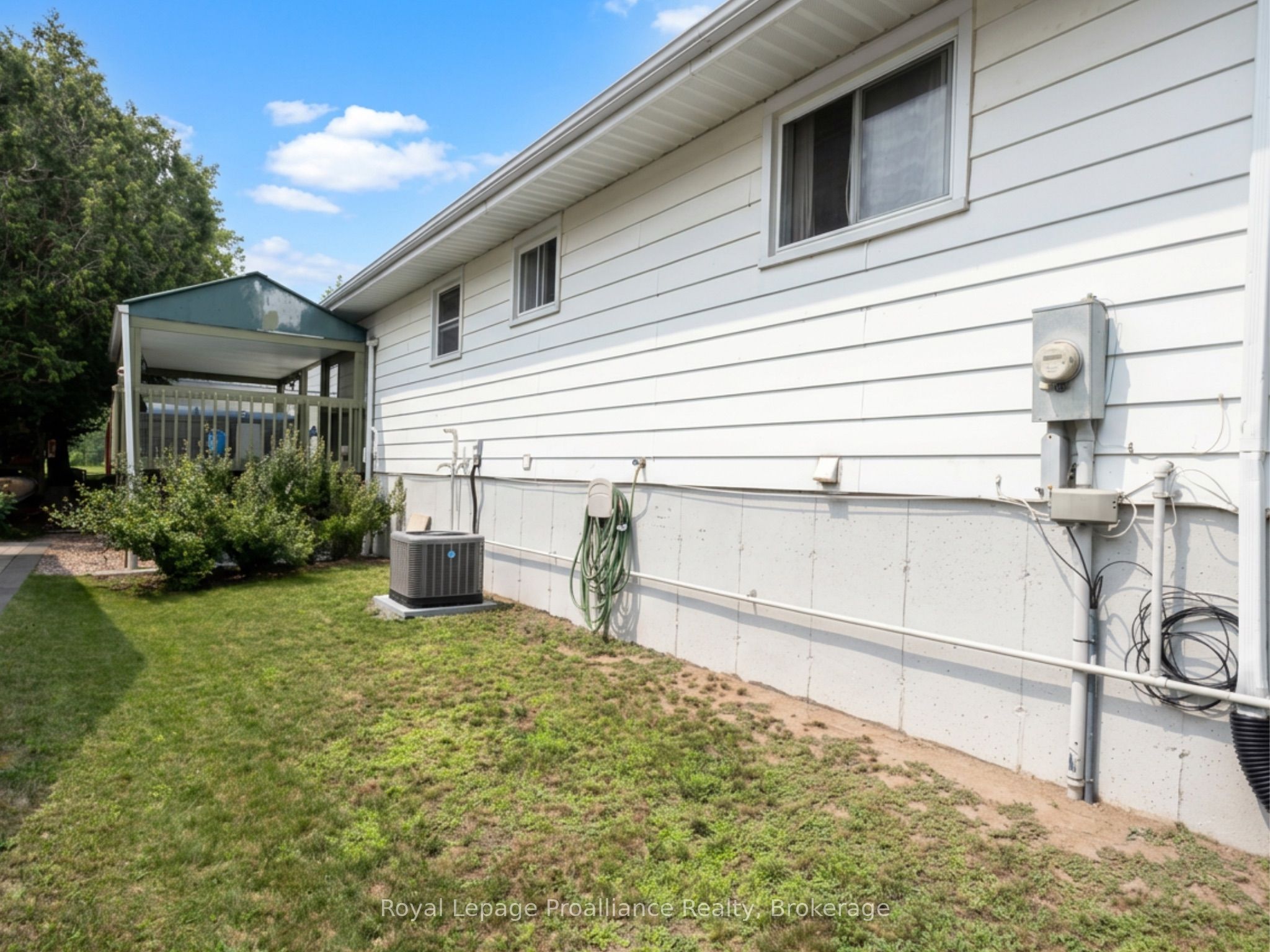 115 Nicholas Street Property Photo 22
