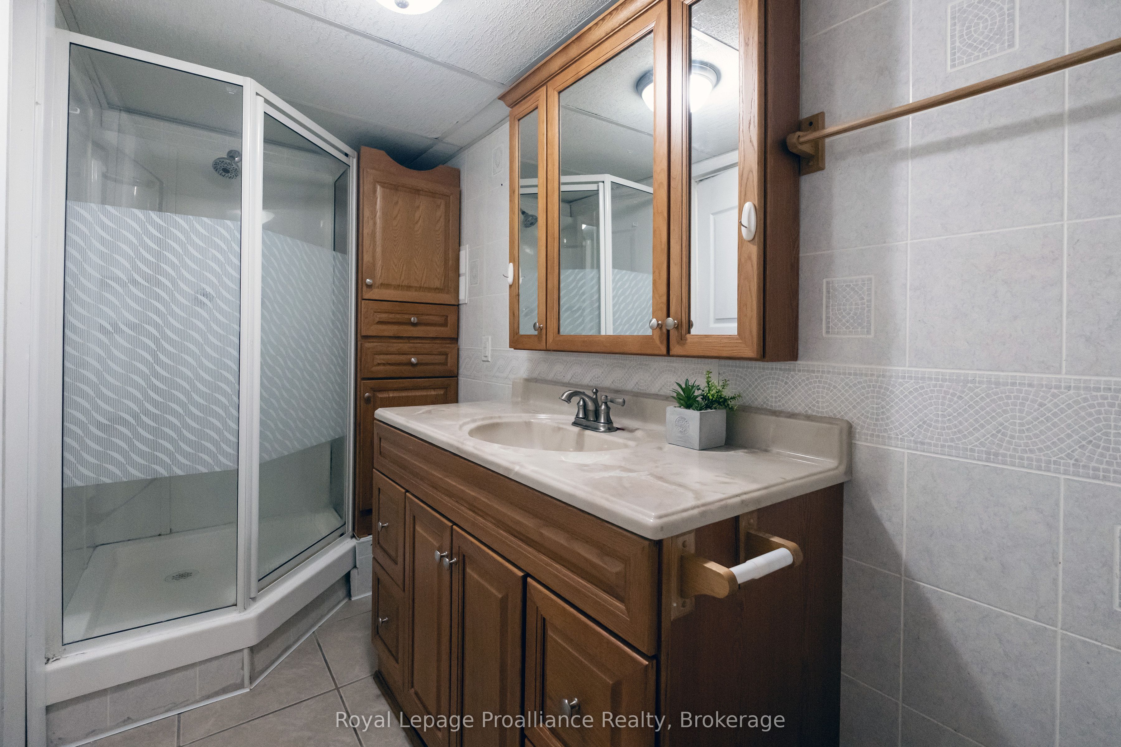 115 Nicholas Street Property Photo 23