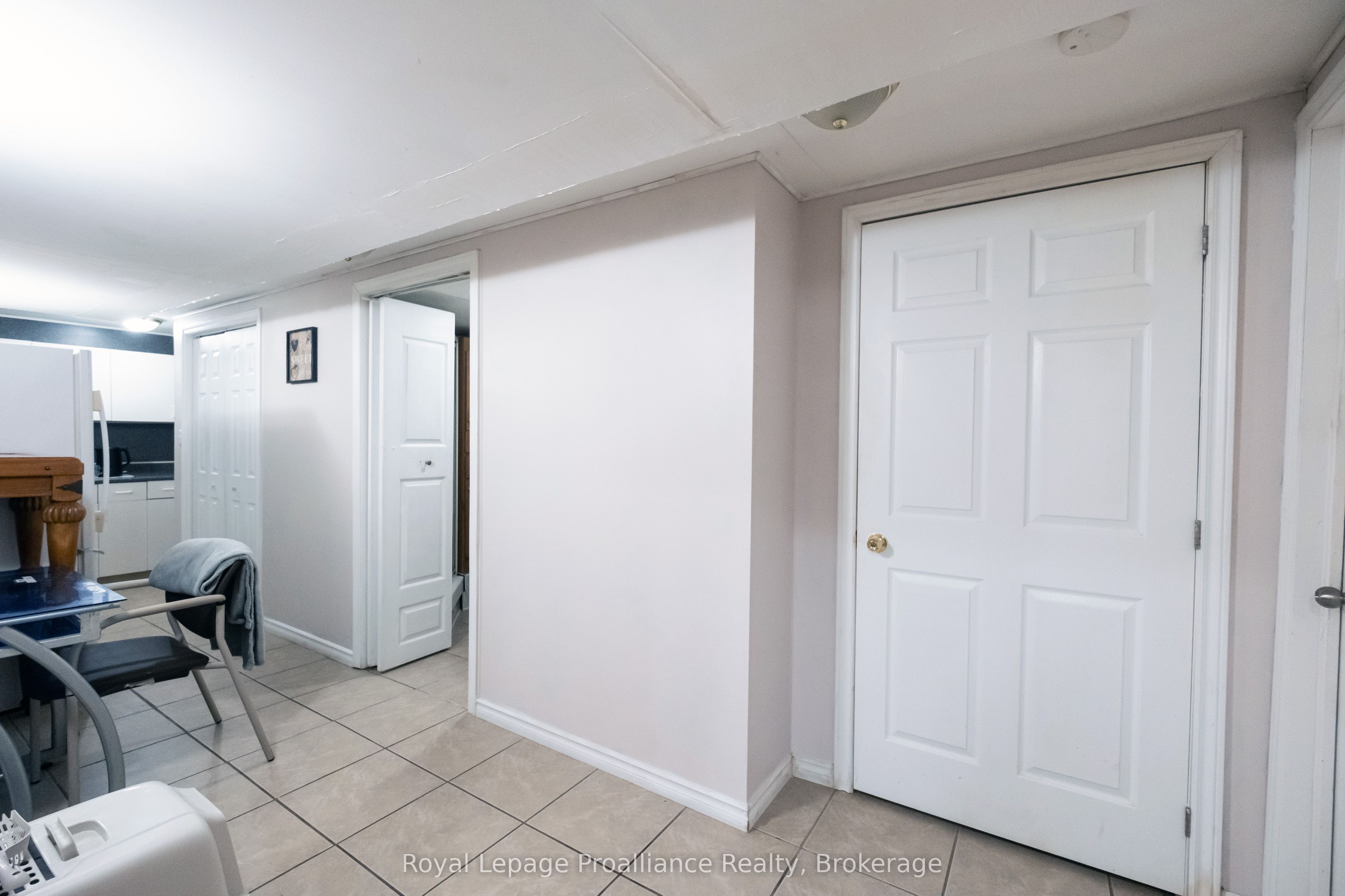 115 Nicholas Street Property Photo 27