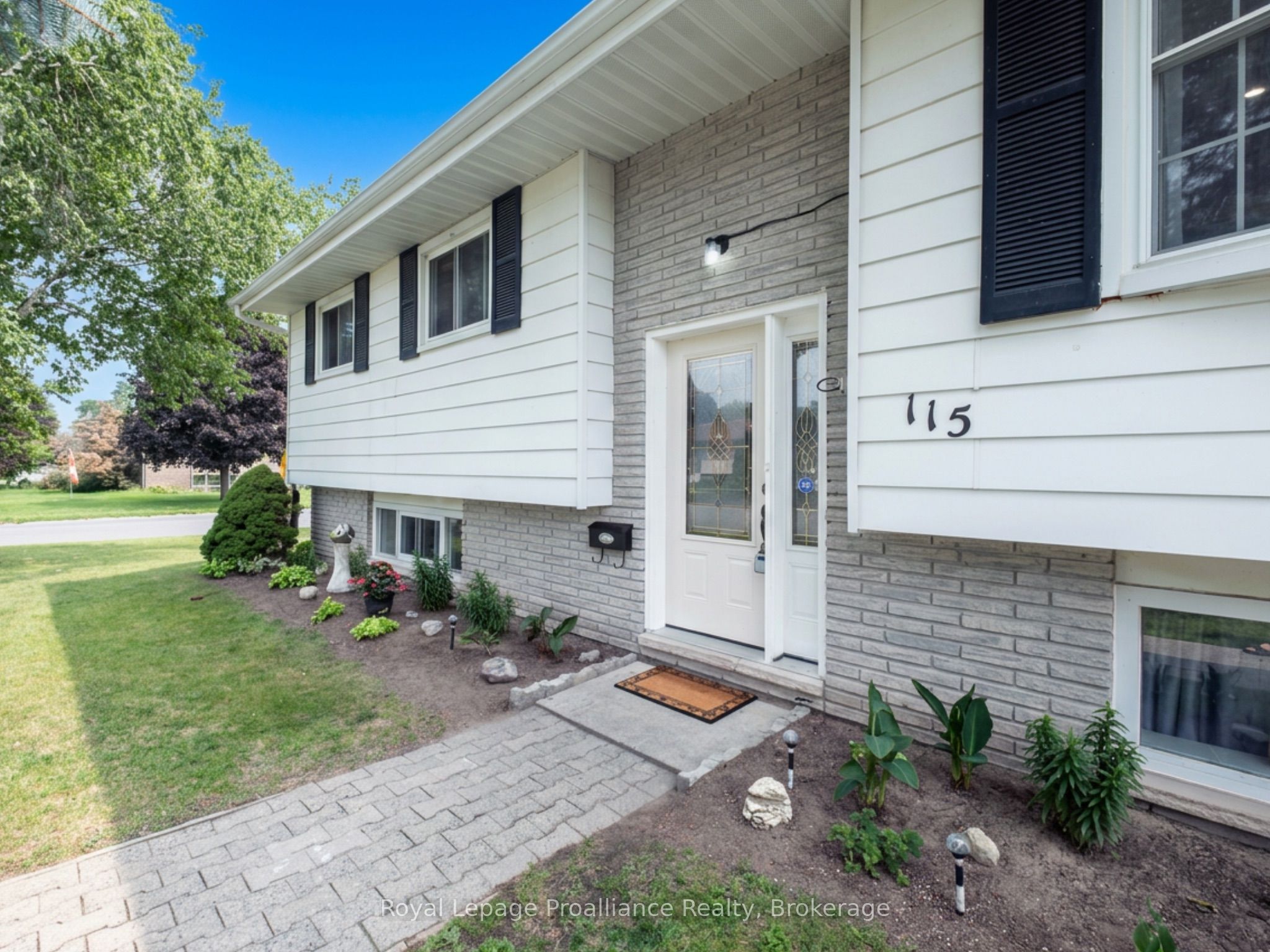 115 Nicholas Street Property Photo 29