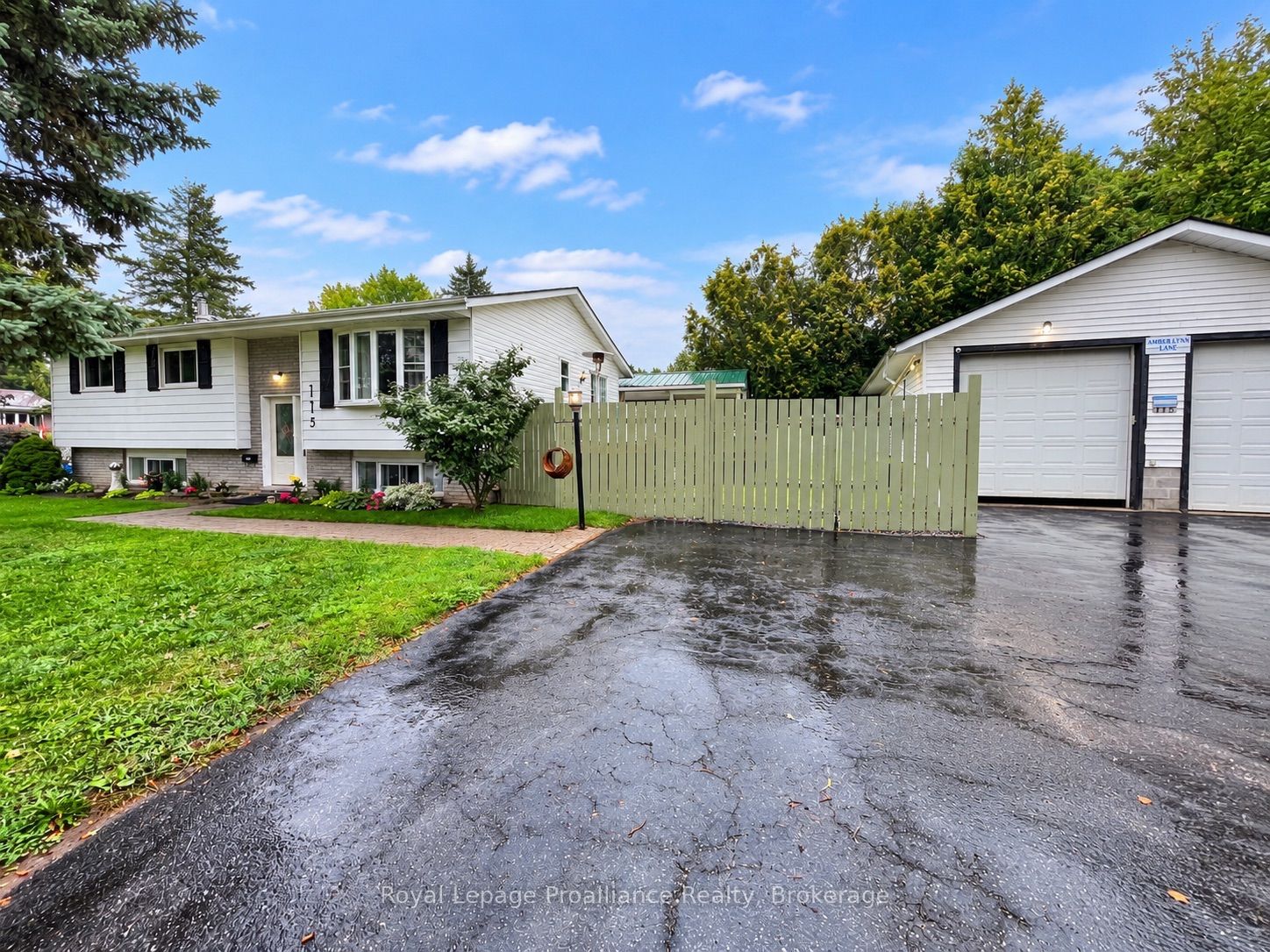 115 Nicholas Street Property Photo 32