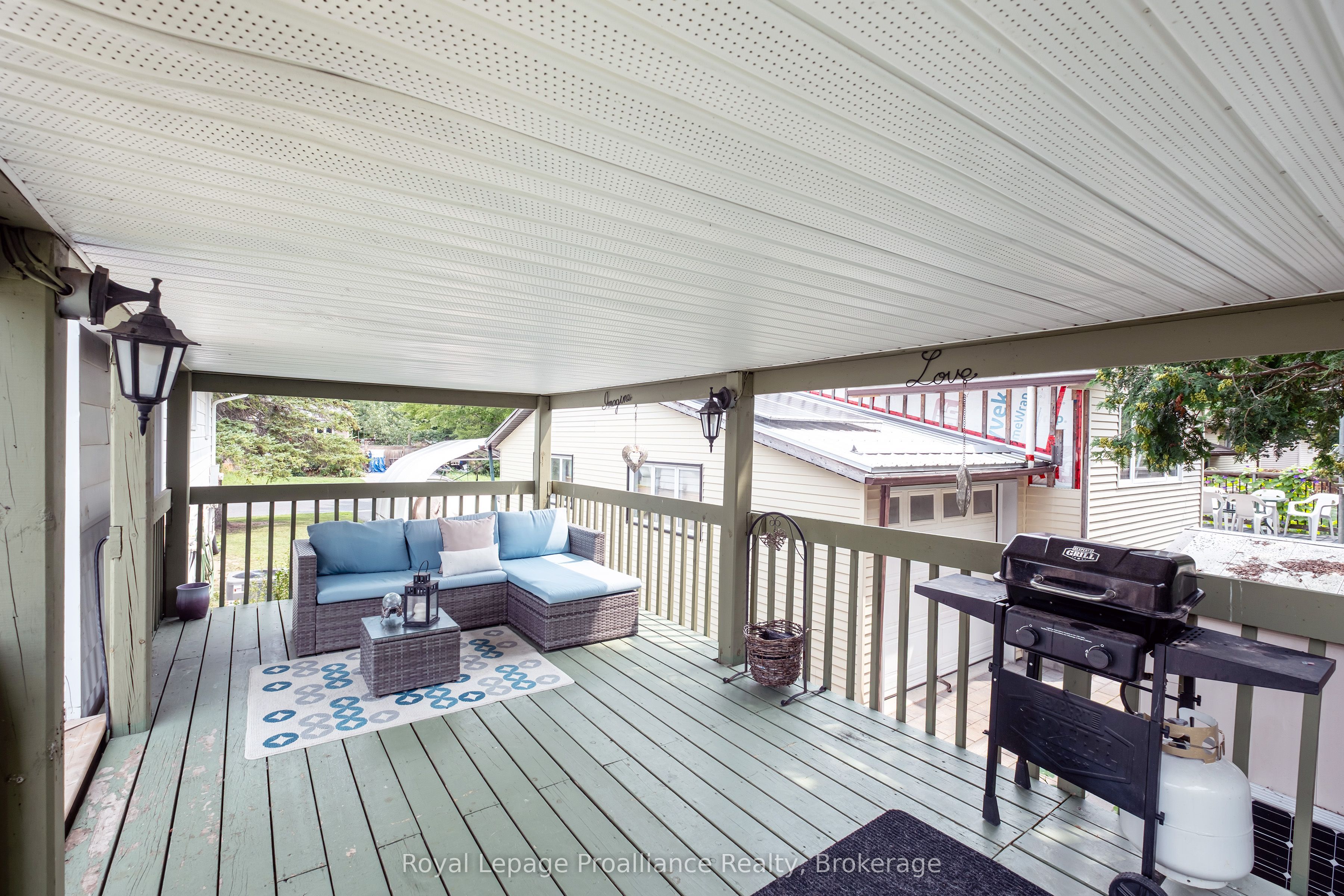 115 Nicholas Street Property Photo 33