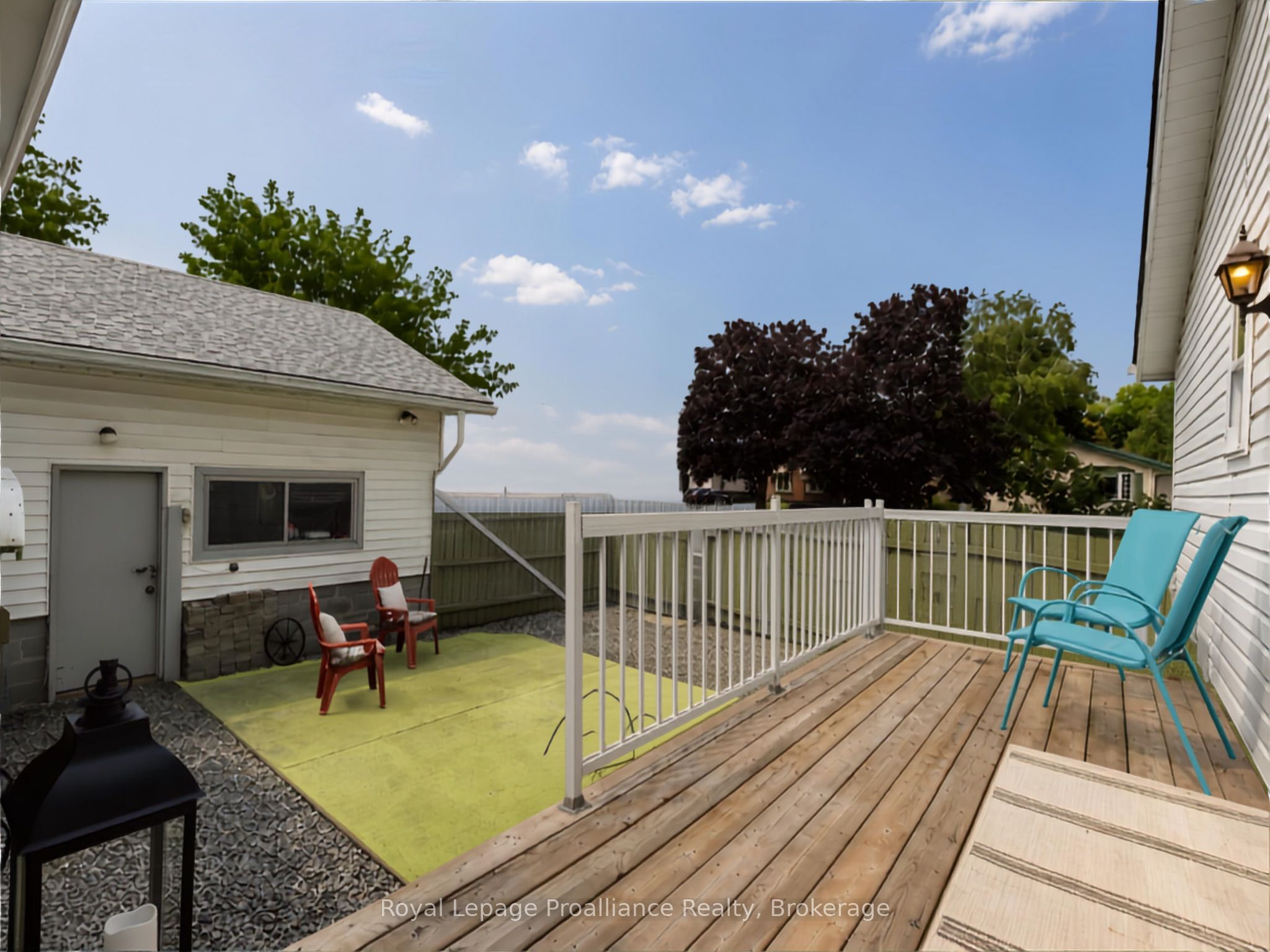 115 Nicholas Street Property Photo 35