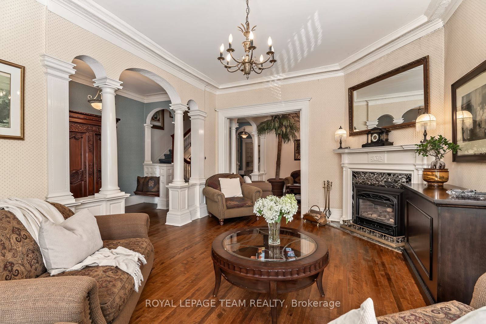 525 King Edward Avenue Property Photo 6