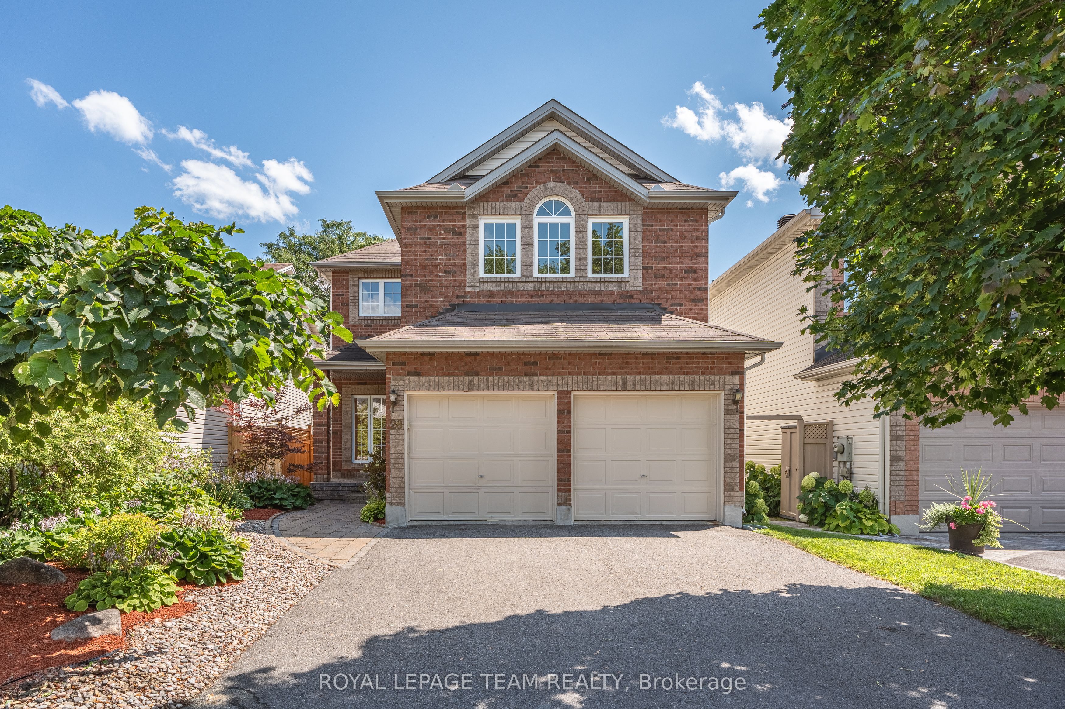 28 Borealis Crescent Property Photo 1