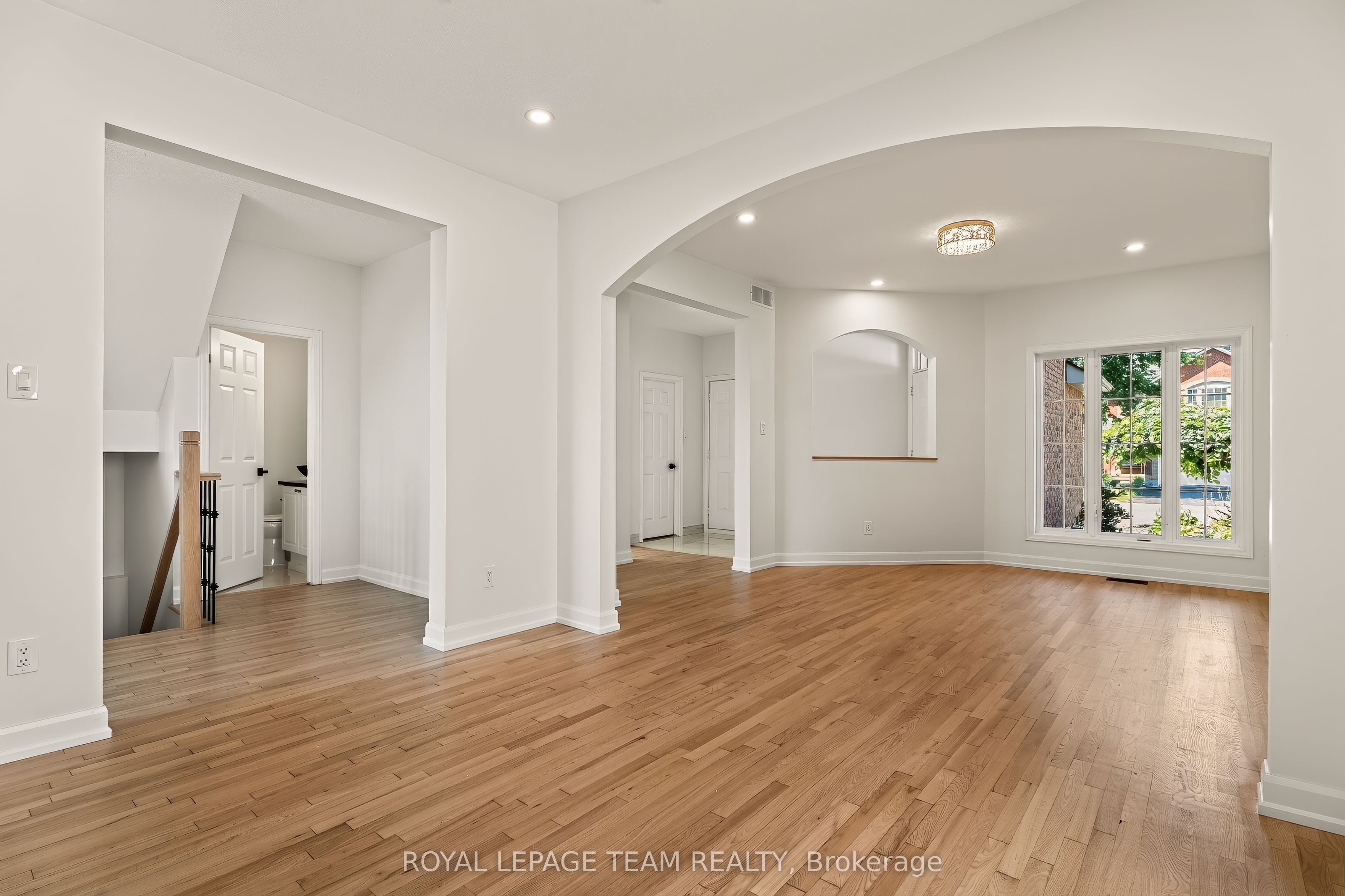 28 Borealis Crescent Property Photo 2