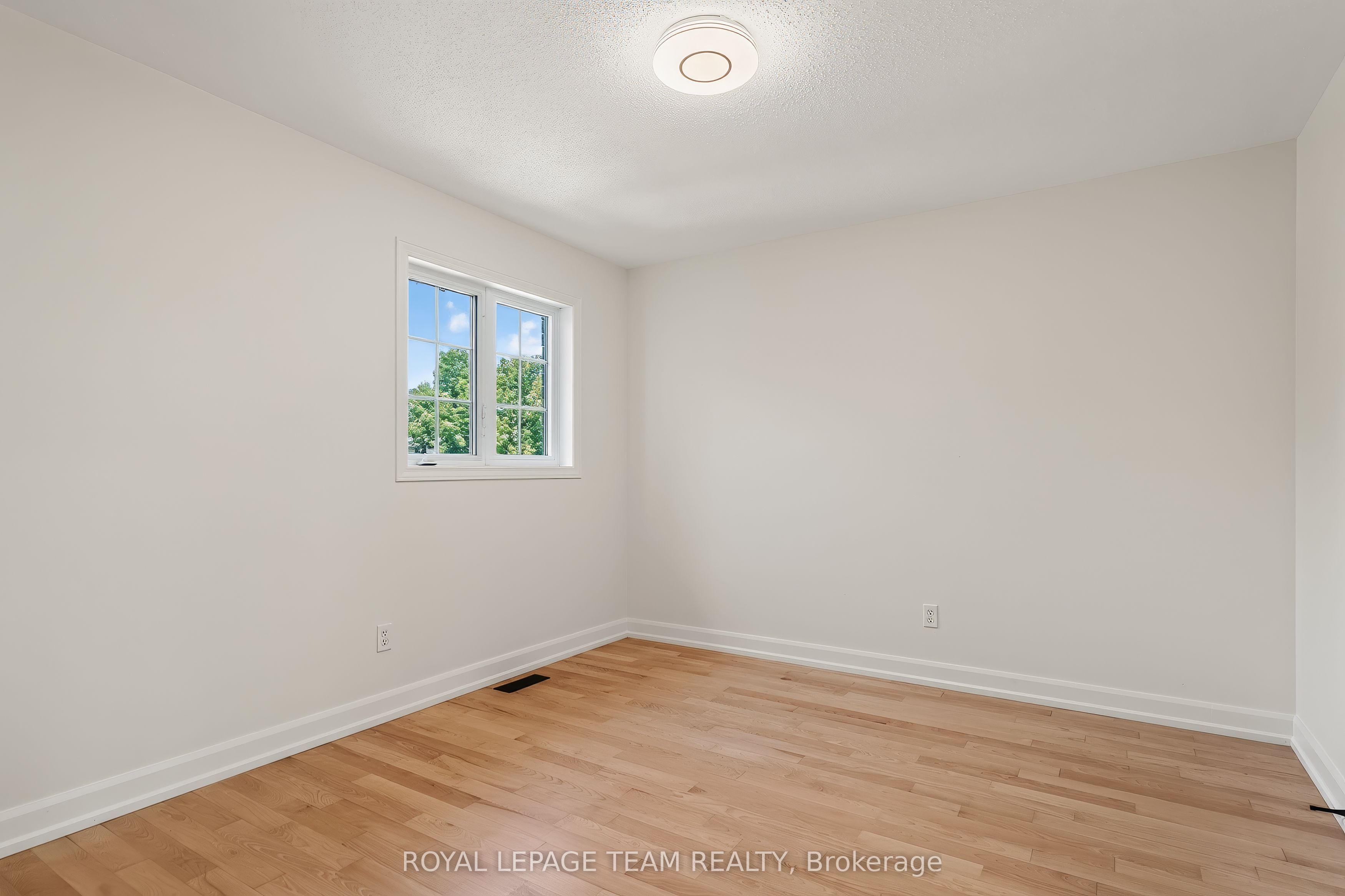 28 Borealis Crescent Property Photo 28