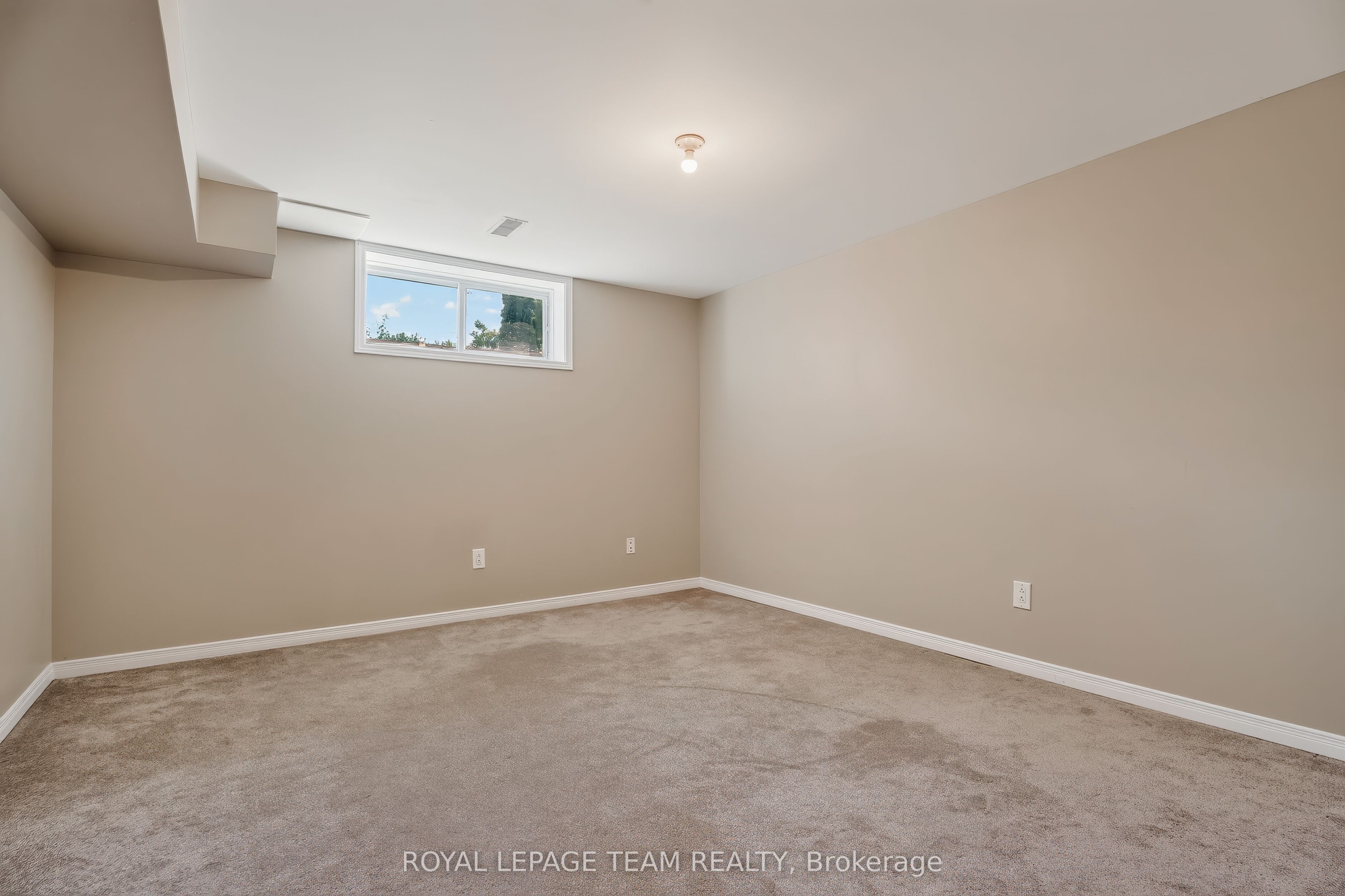 28 Borealis Crescent Property Photo 39