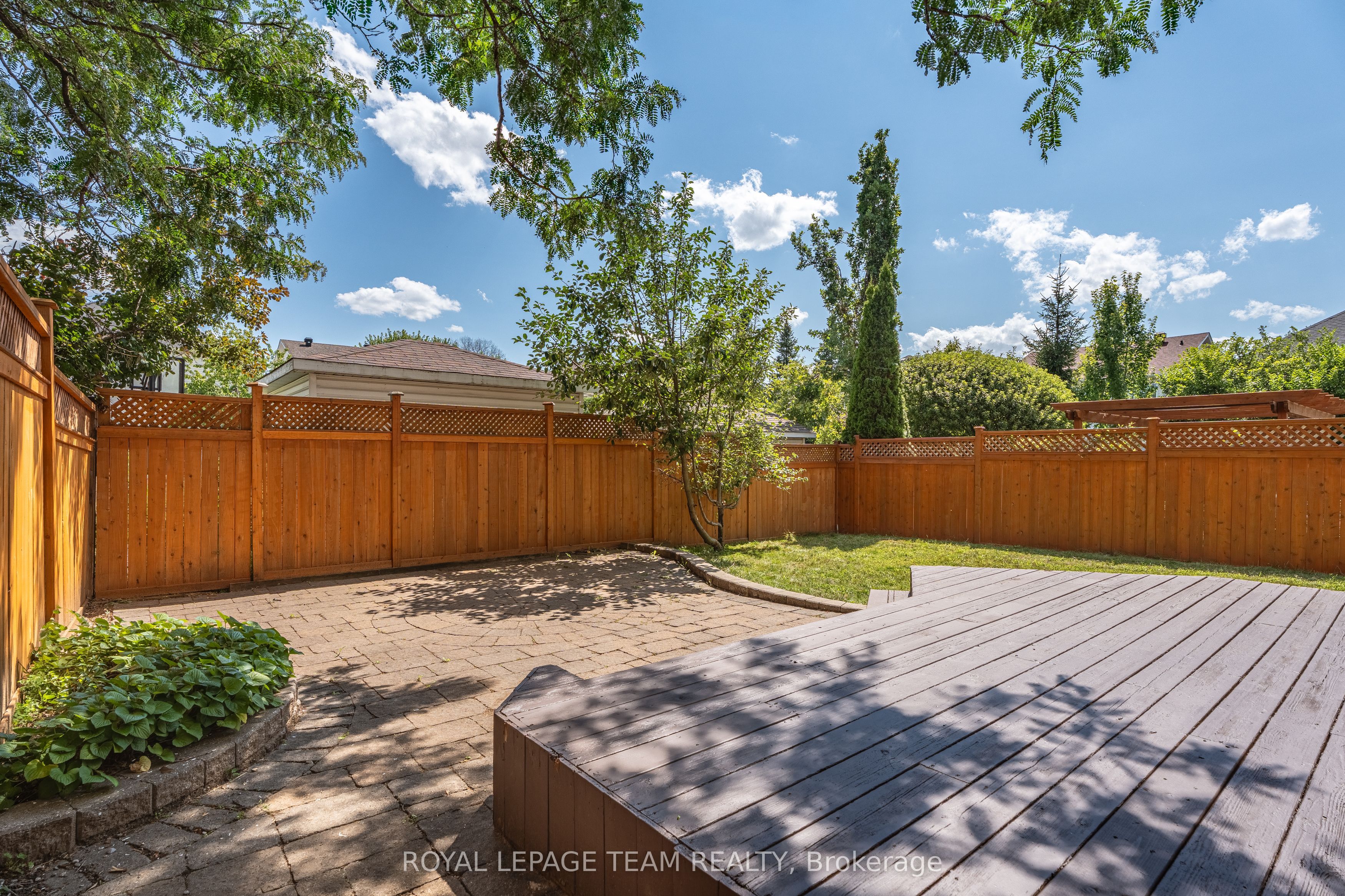 28 Borealis Crescent Property Photo 44