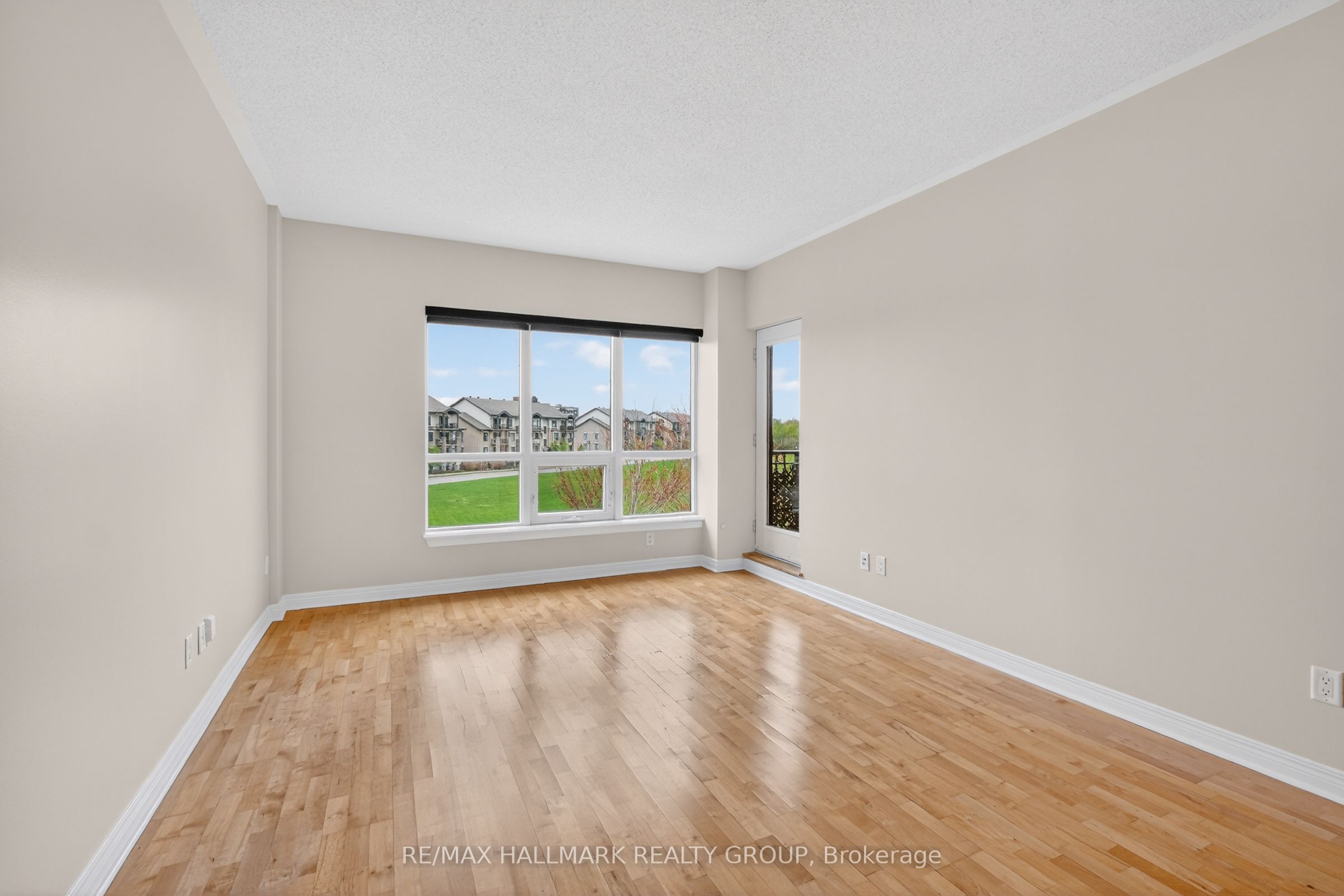 1005 Beauparc Private 301 Property Photo 16