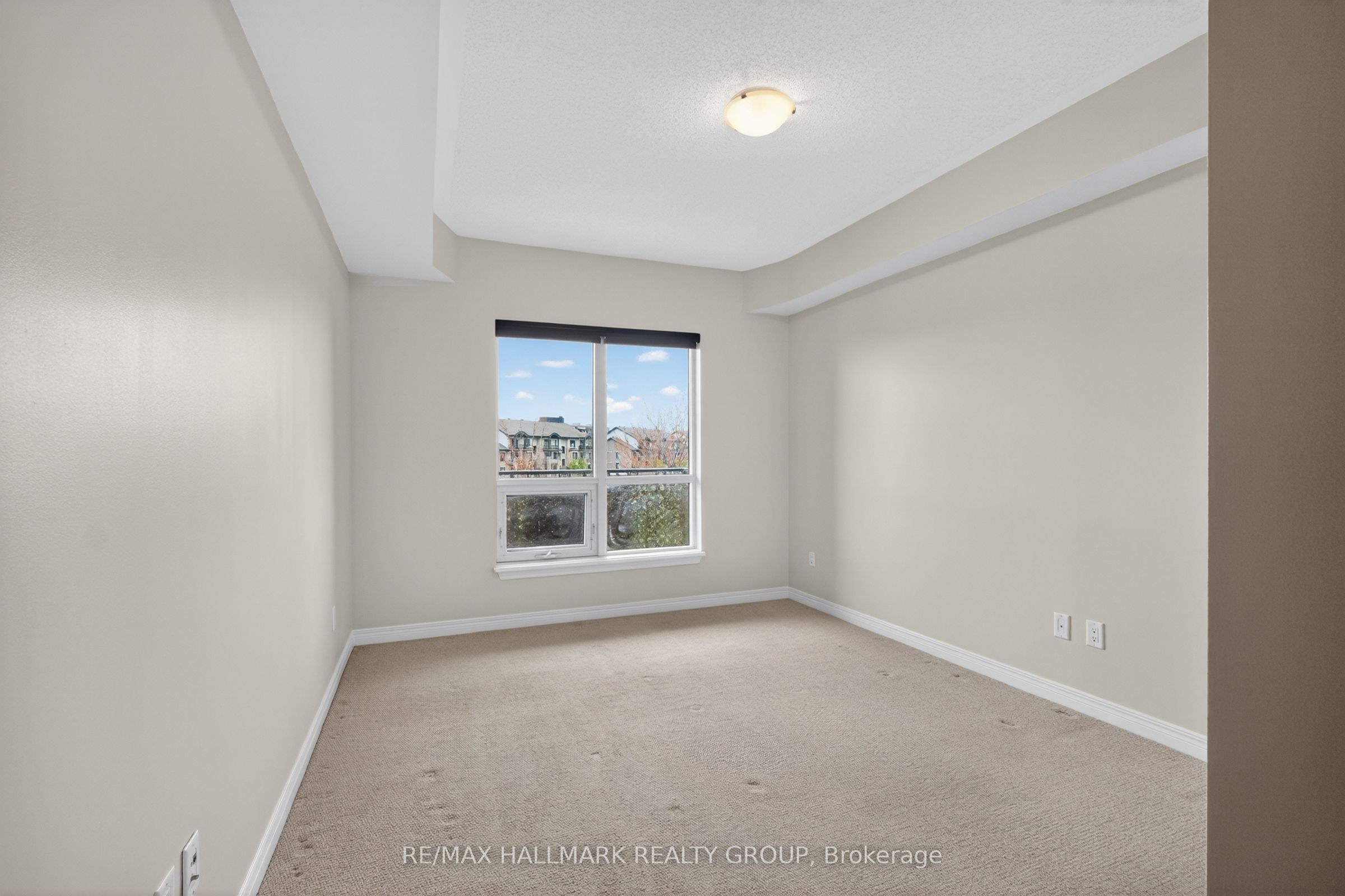 1005 Beauparc Private 301 Property Photo 26