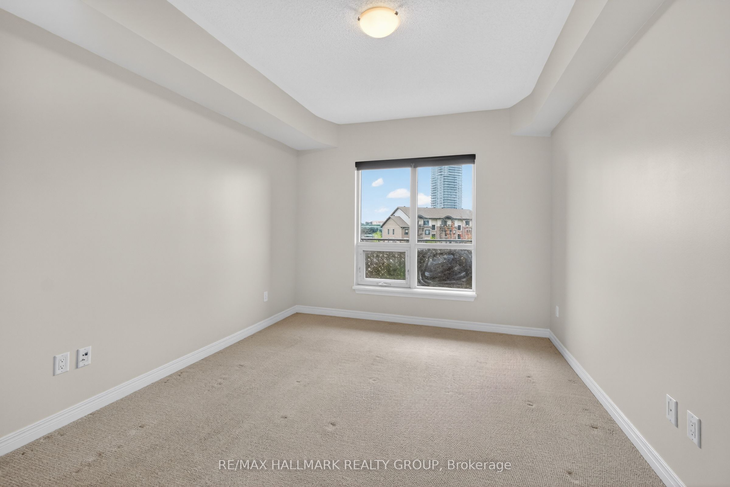 1005 Beauparc Private 301 Property Photo 27