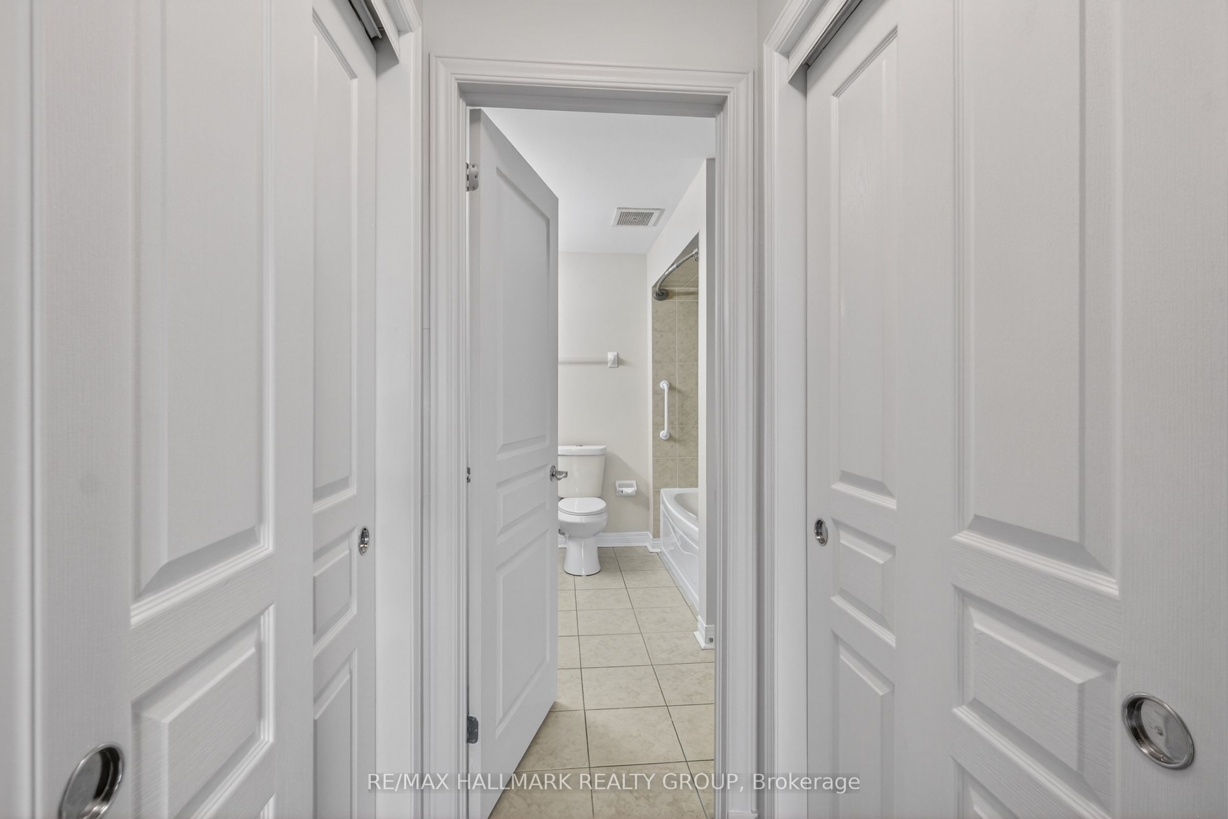 1005 Beauparc Private 301 Property Photo 30