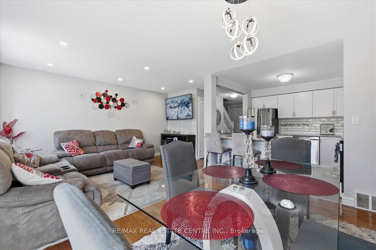 84 Westmeadow Drive 1 Property Photo 13