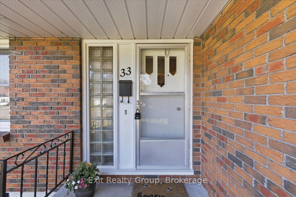 33 First Avenue Property Photo 3