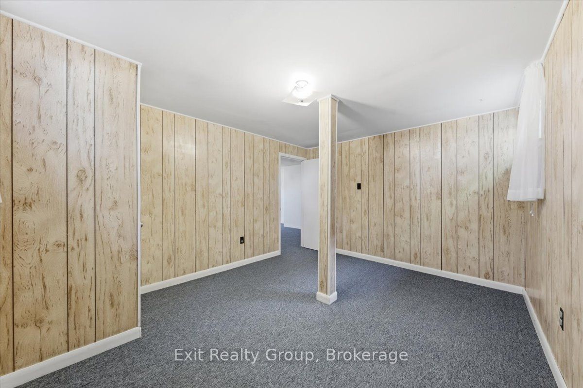 33 First Avenue Property Photo 25