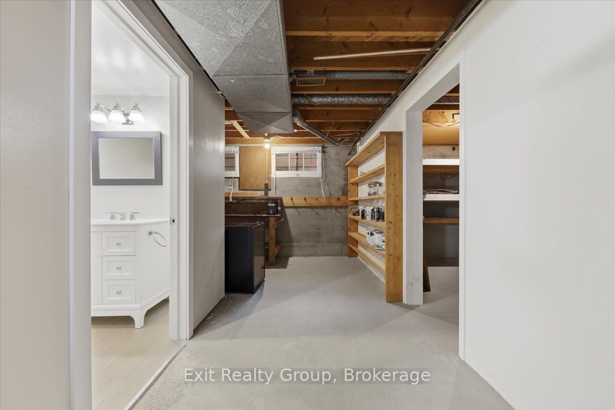 33 First Avenue Property Photo 31