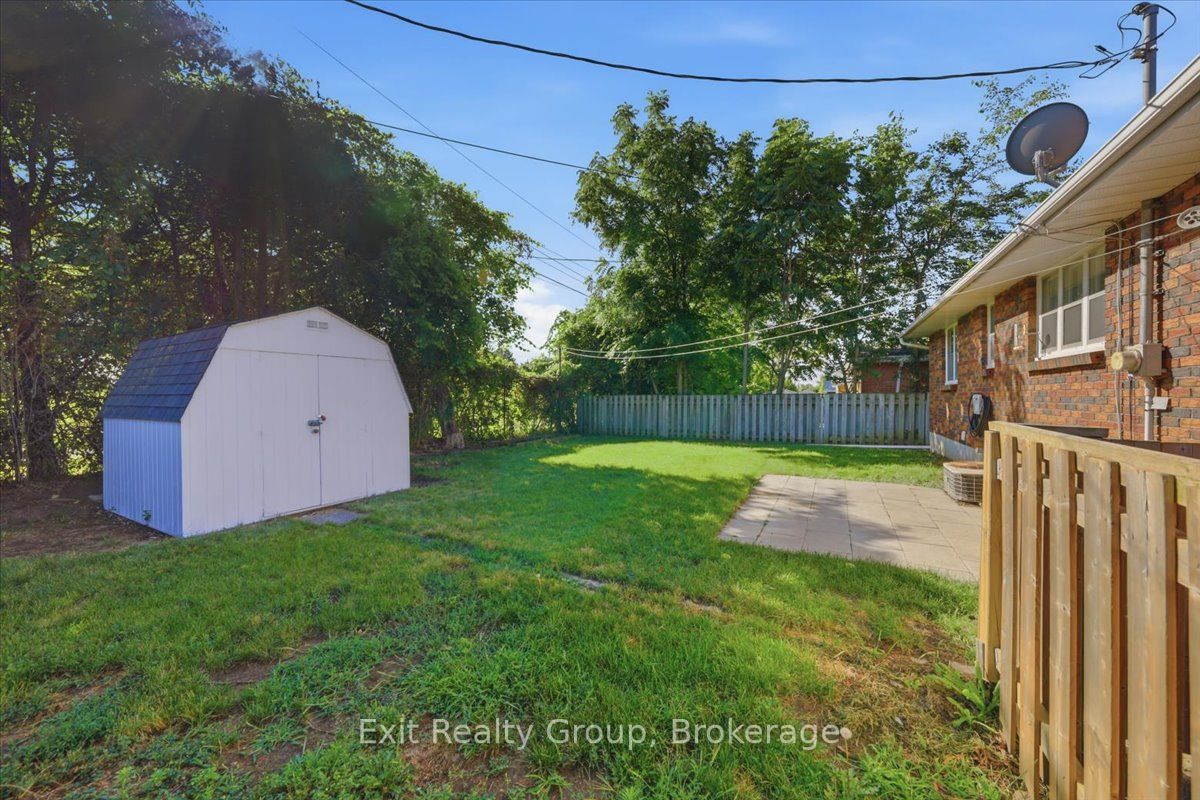 33 First Avenue Property Photo 36