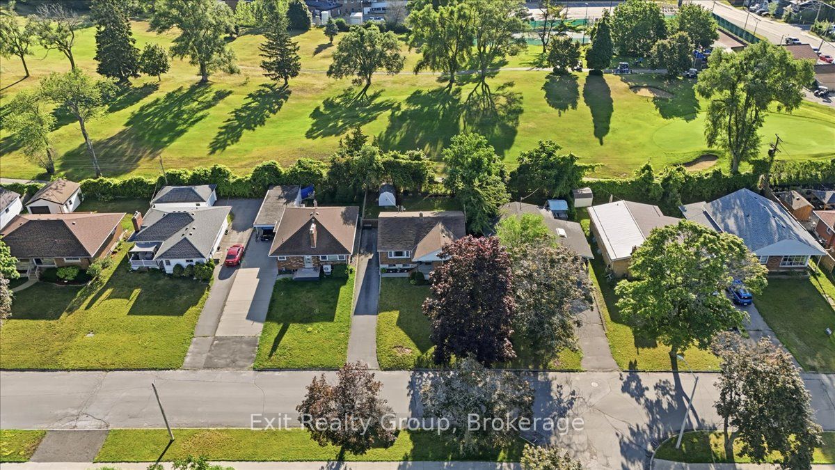 33 First Avenue Property Photo 46