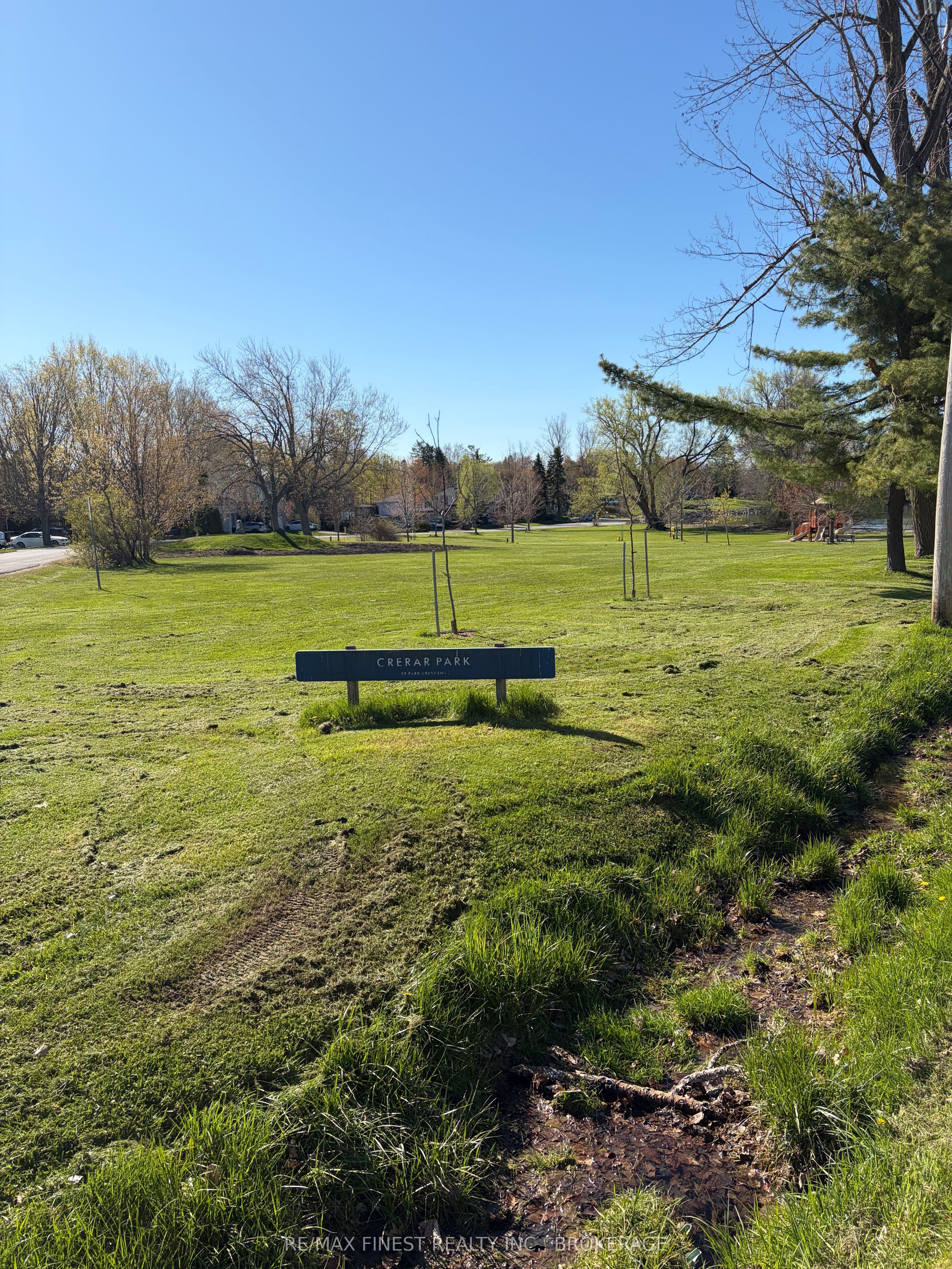 41 Crerar Boulevard Property Photo 3