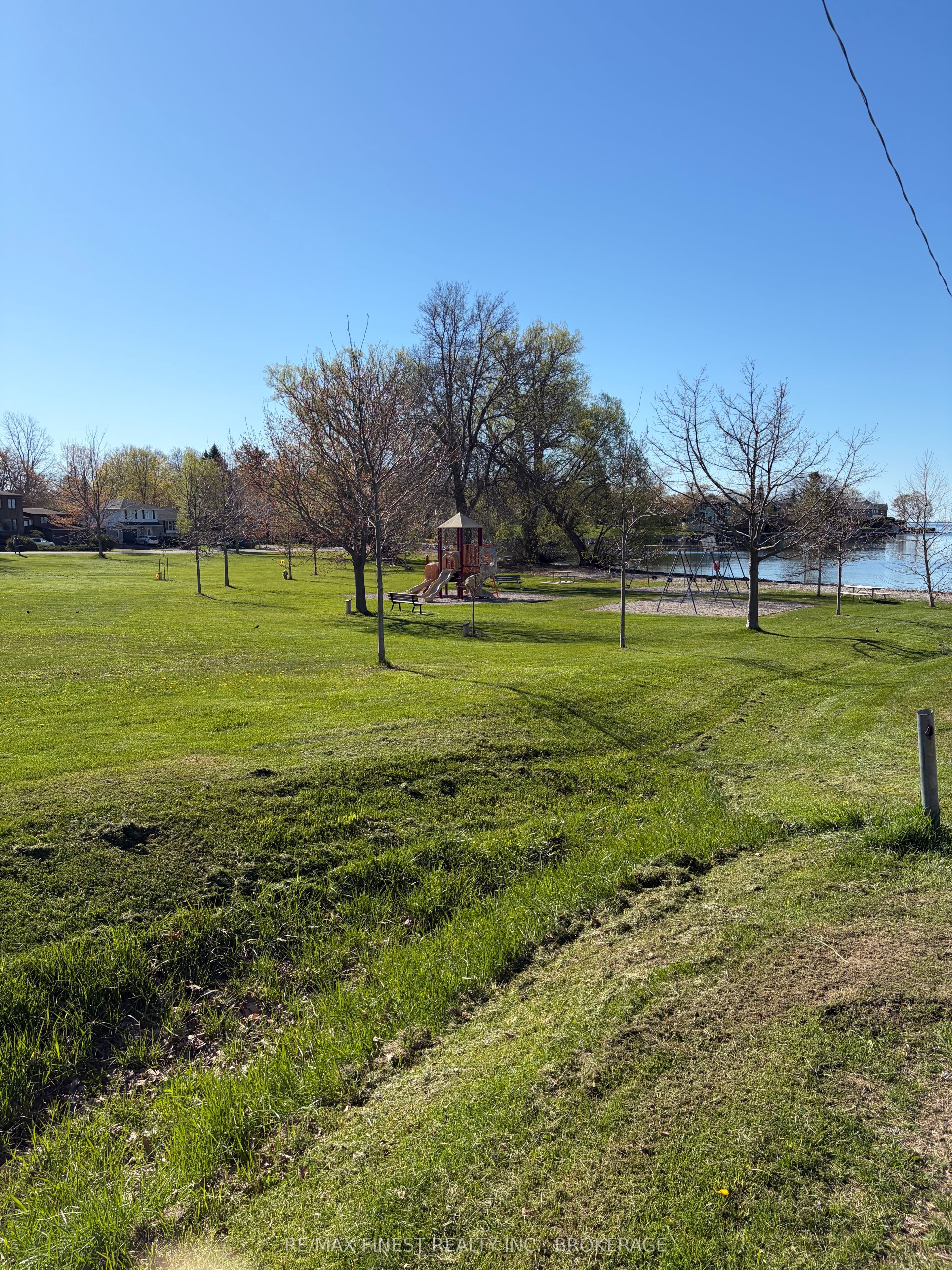 41 Crerar Boulevard Property Photo 4