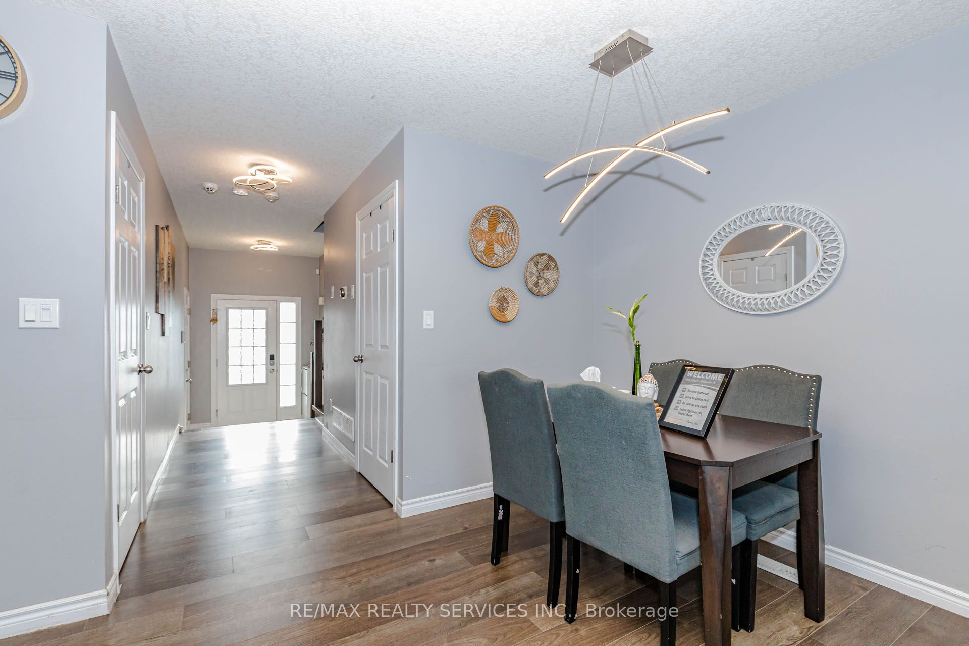 1561 Dunkirk Avenue Property Photo 6