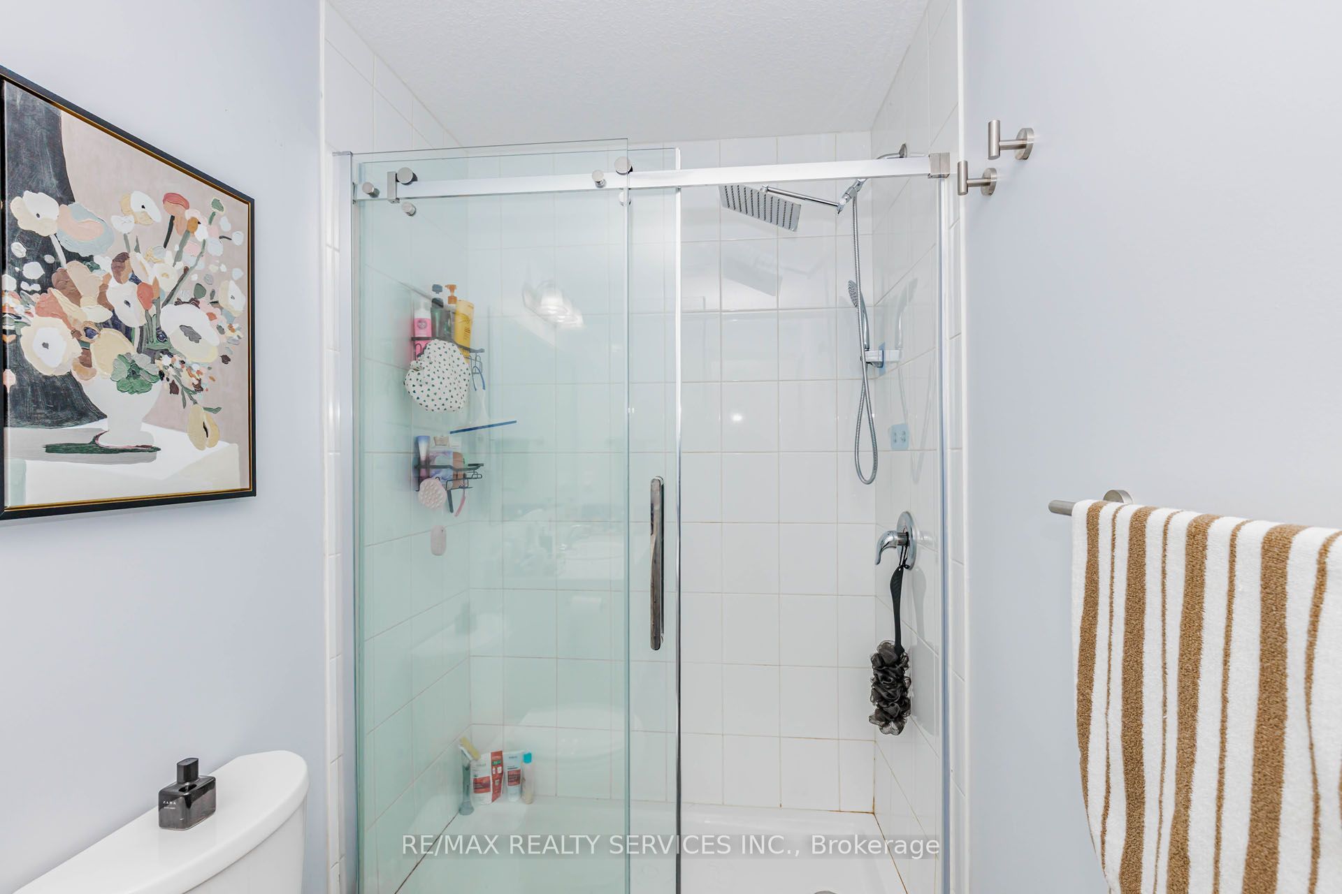 1561 Dunkirk Avenue Property Photo 25