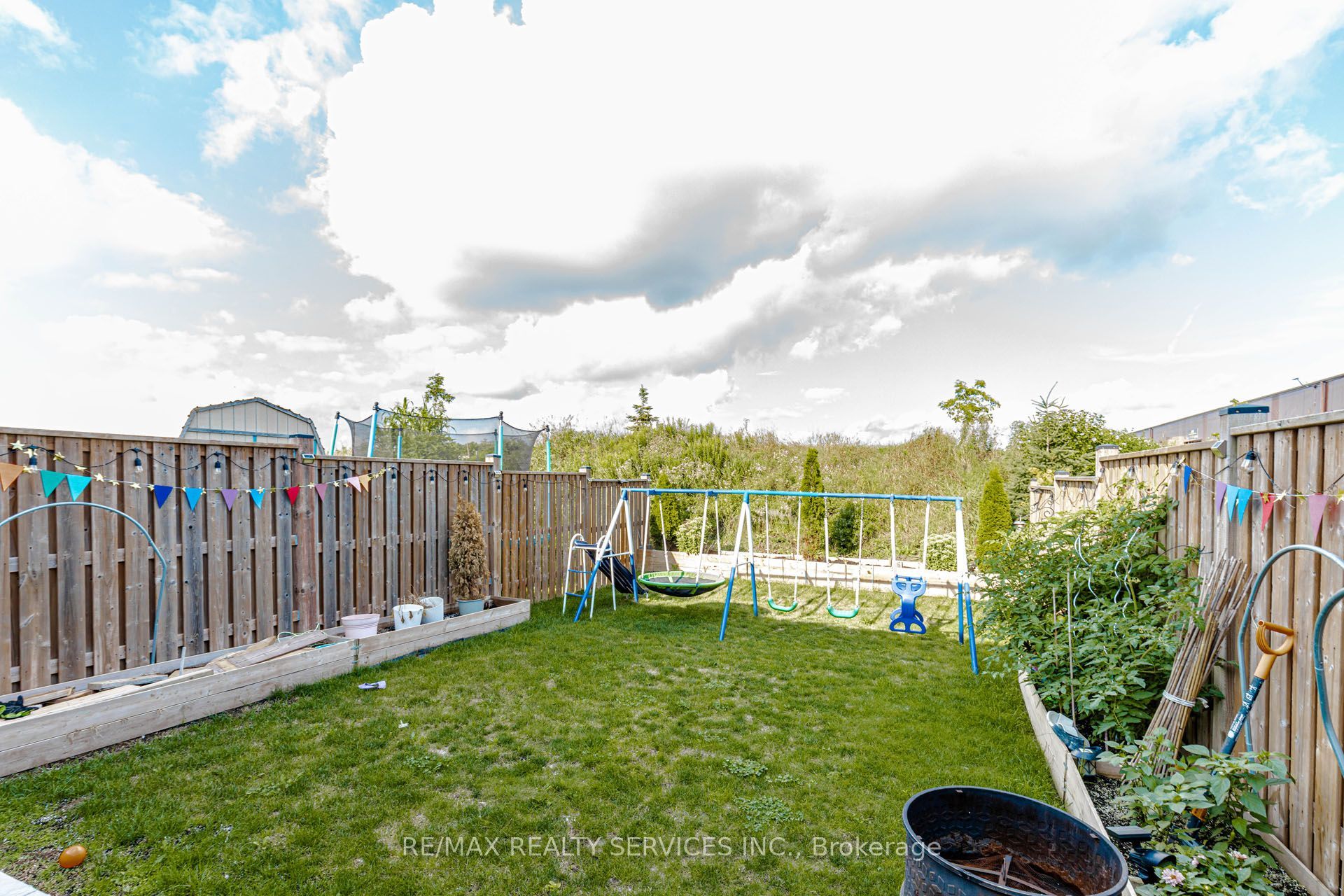 1561 Dunkirk Avenue Property Photo 44
