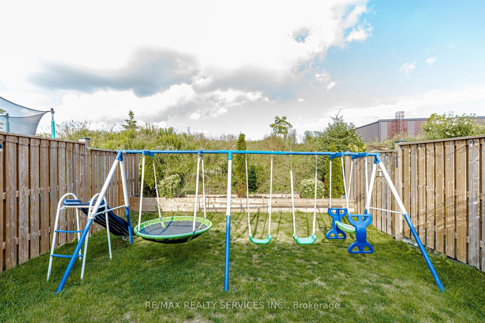 1561 Dunkirk Avenue Property Photo 45