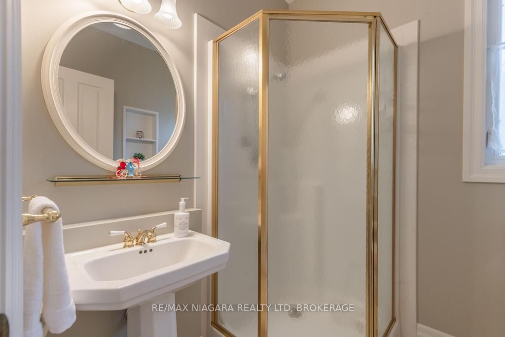 18 James Street Property Photo 21