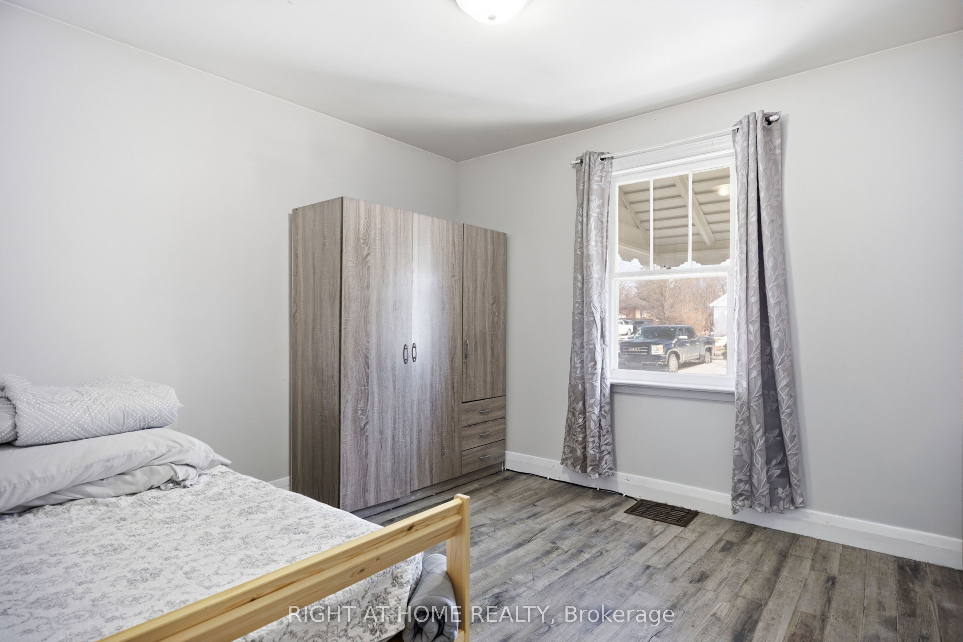 151 Hale Street Property Photo 11