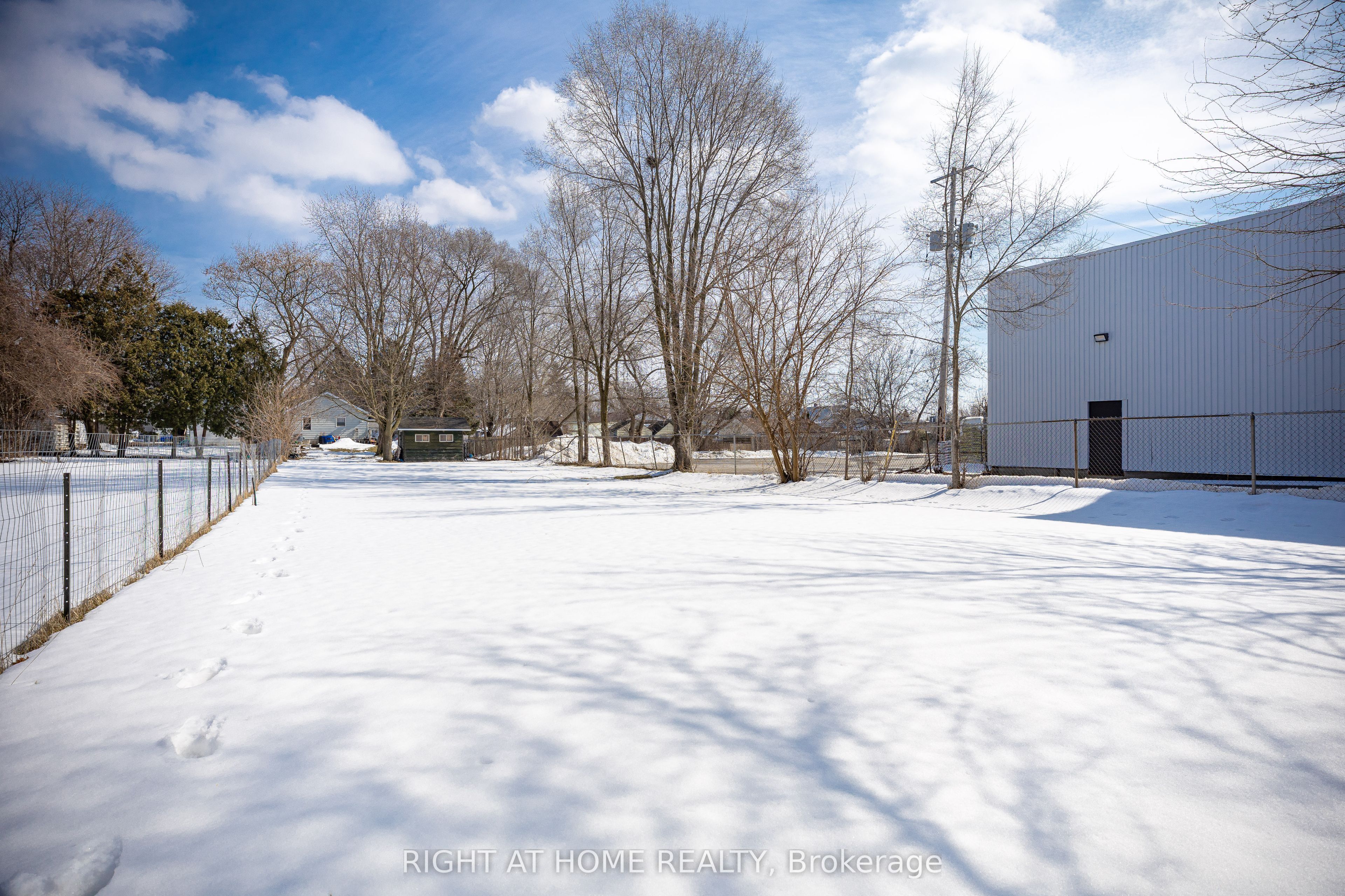 151 Hale Street Property Photo 23